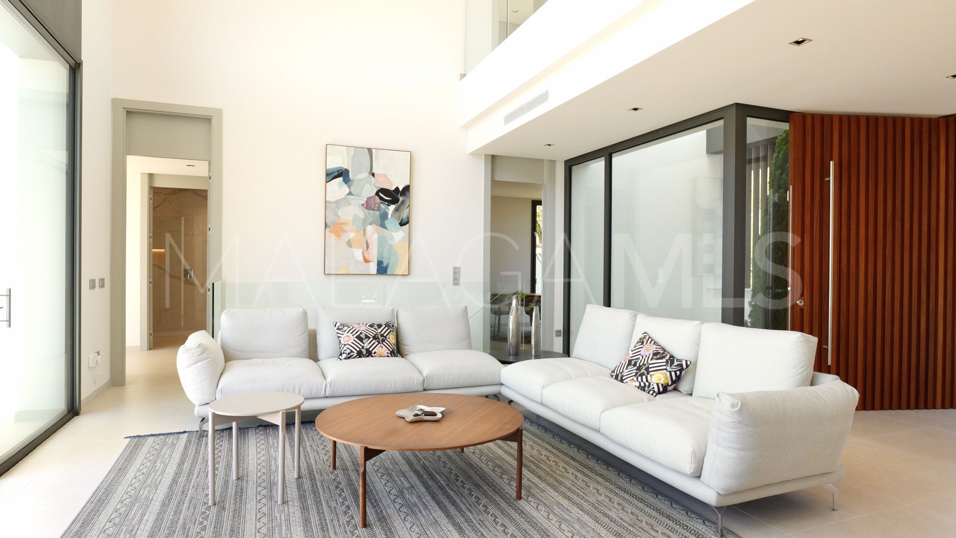 Villa for sale in Benahavis