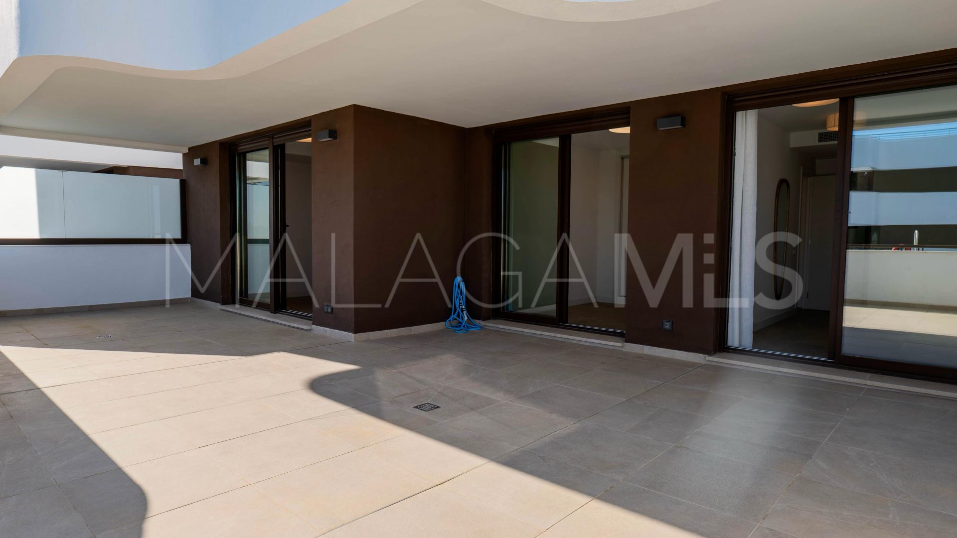 For sale Estepona apartment with 2 bedrooms