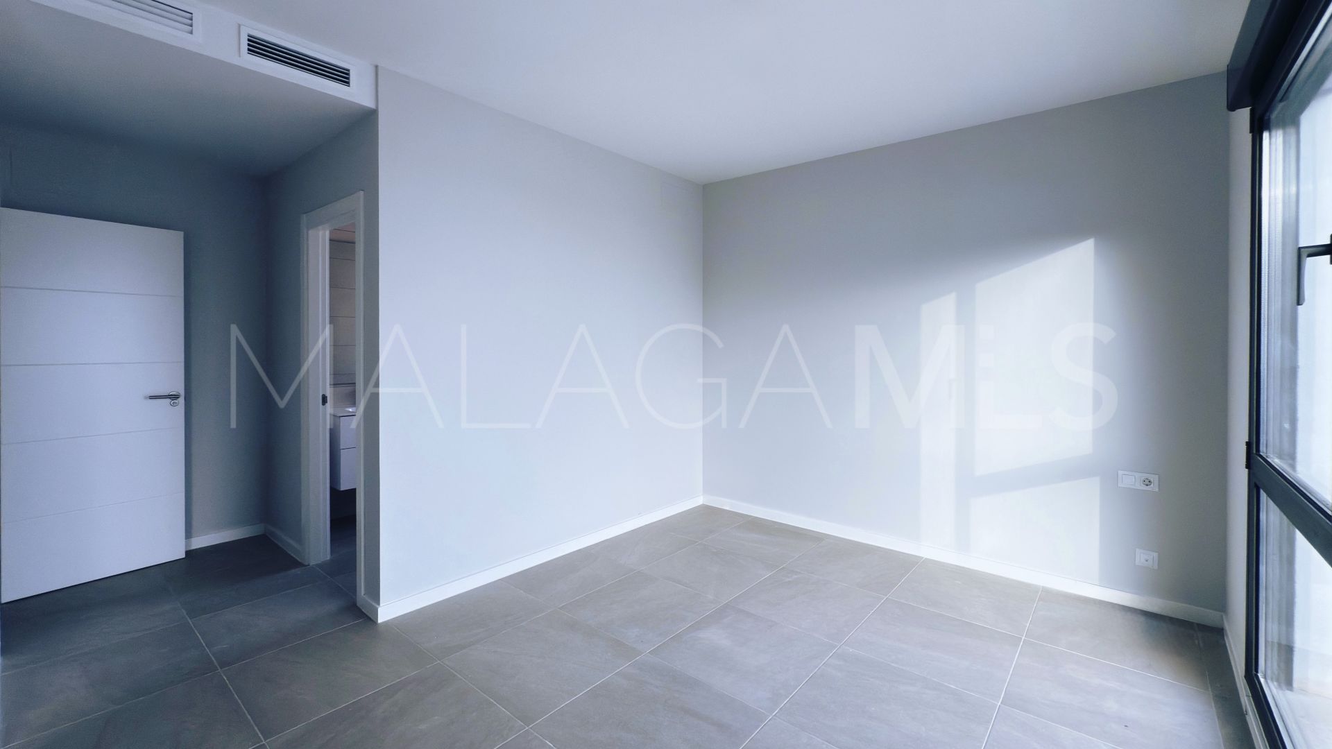 Adosado de 4 bedrooms for sale in Riviera del Sol