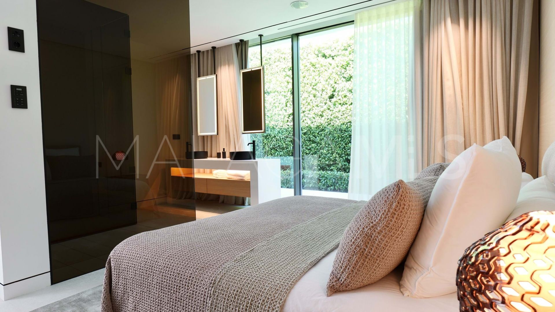 Villa for sale in Golden Mile