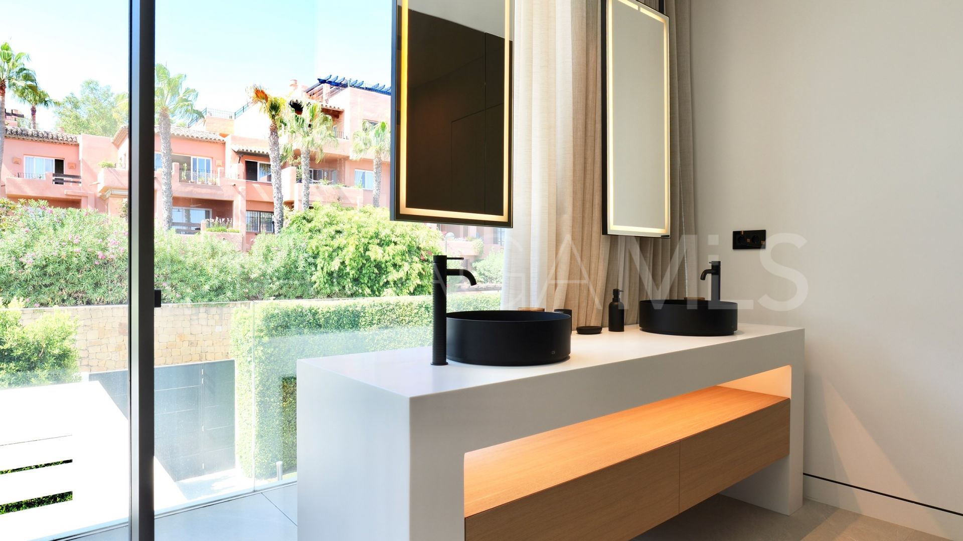 Villa for sale in Golden Mile