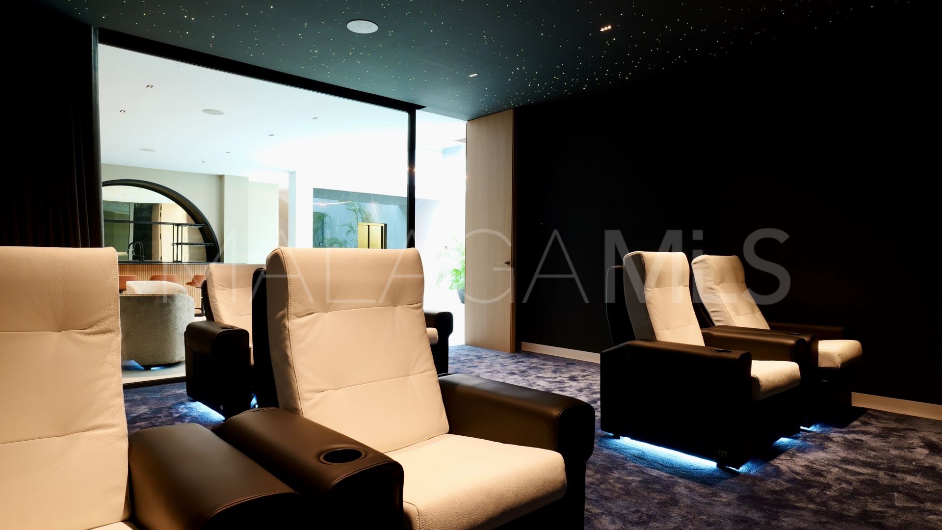 Villa for sale in Golden Mile
