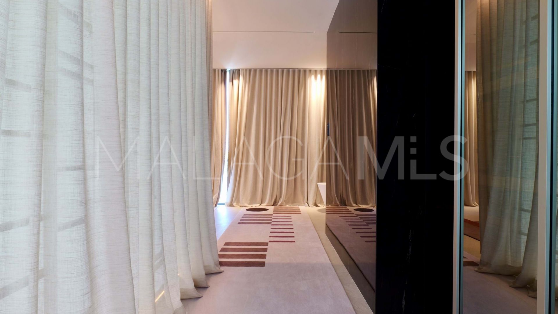 Villa for sale in Golden Mile