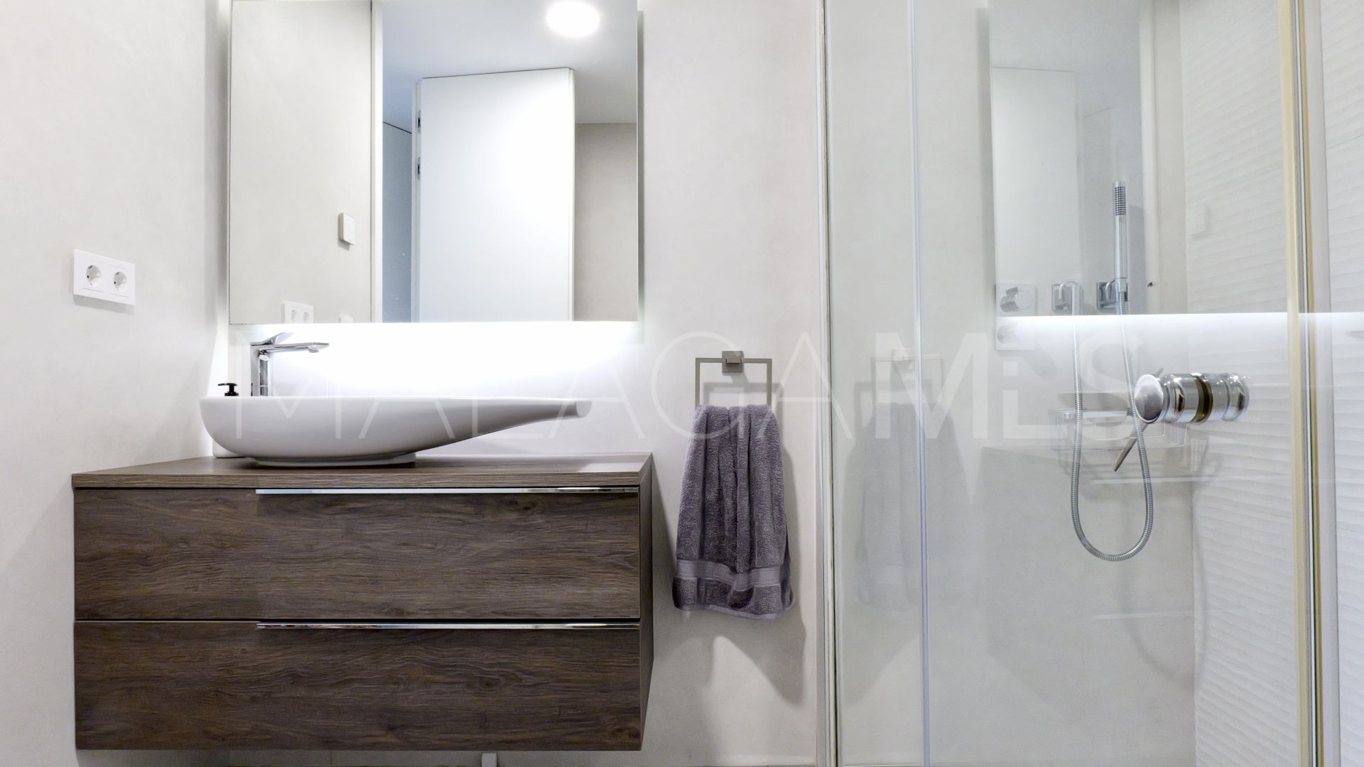 Erdgeschosswohnung for sale in The Edge