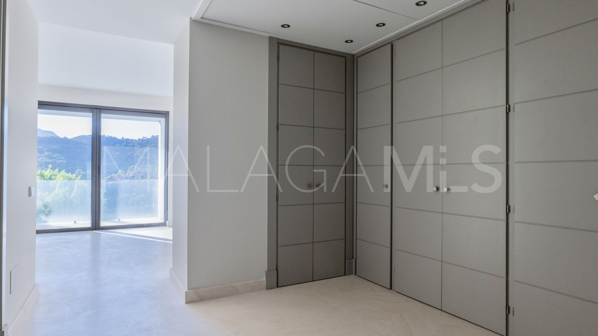 Villa for sale in Los Arqueros with 7 bedrooms