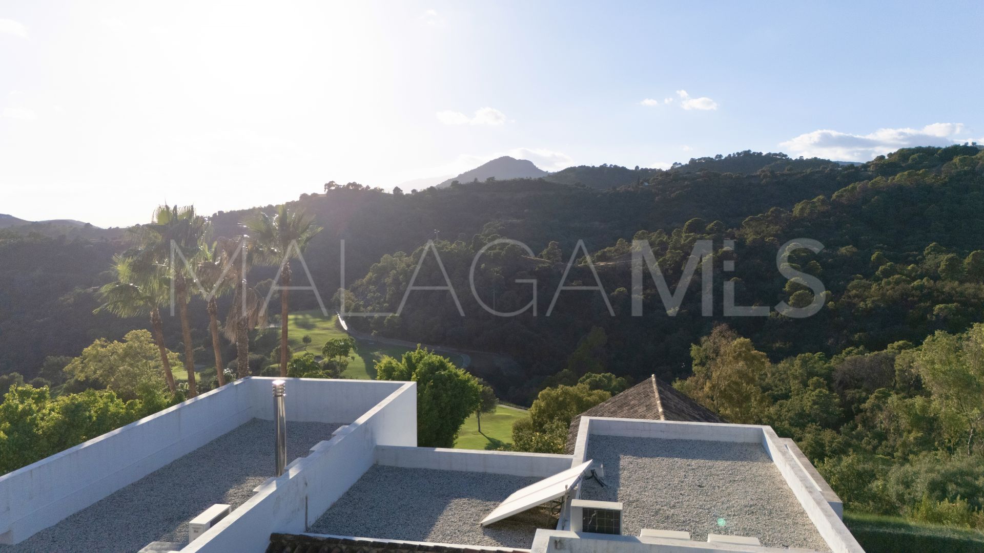 Villa for sale in Los Arqueros with 7 bedrooms