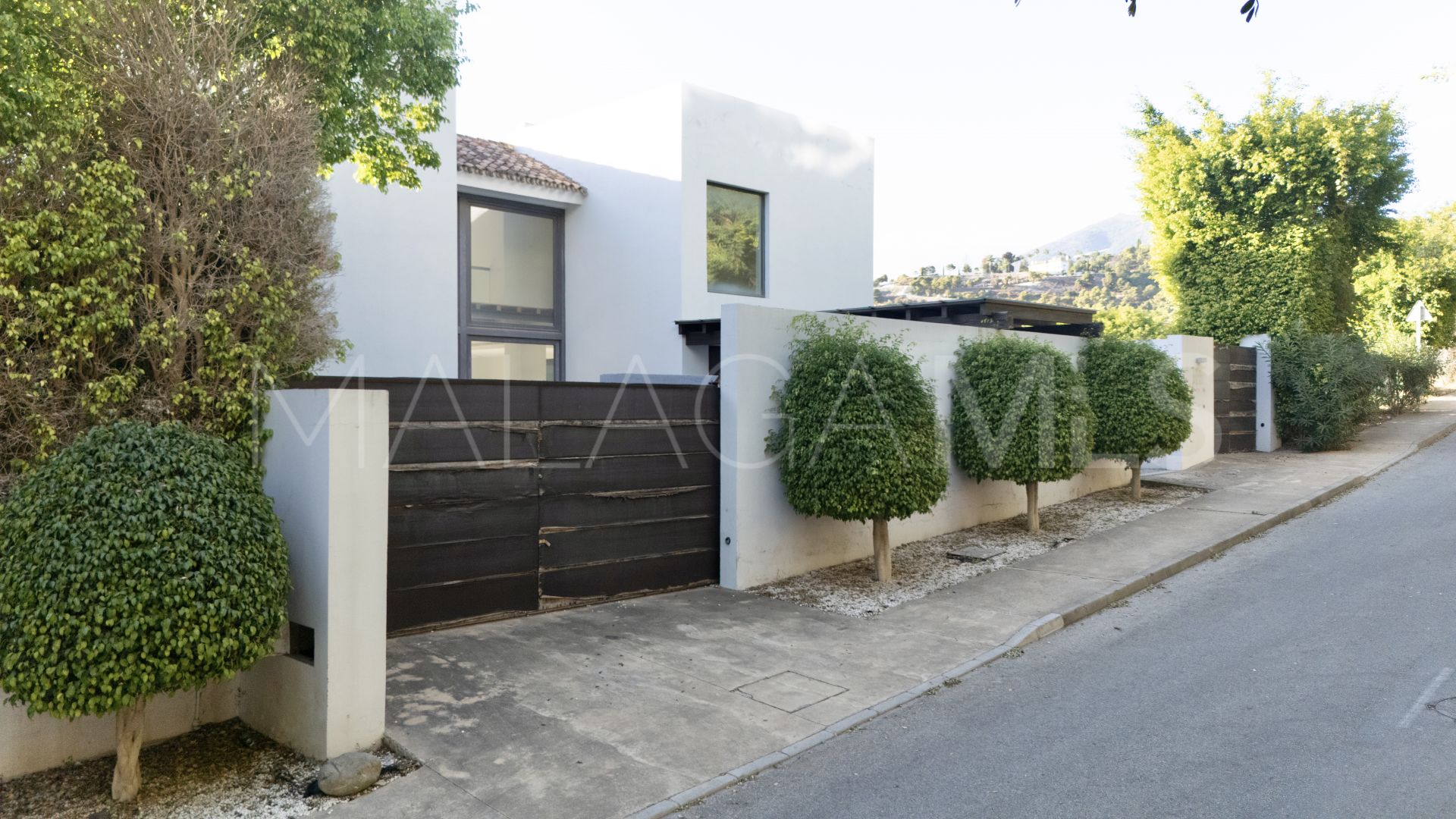 Villa for sale in Los Arqueros with 7 bedrooms