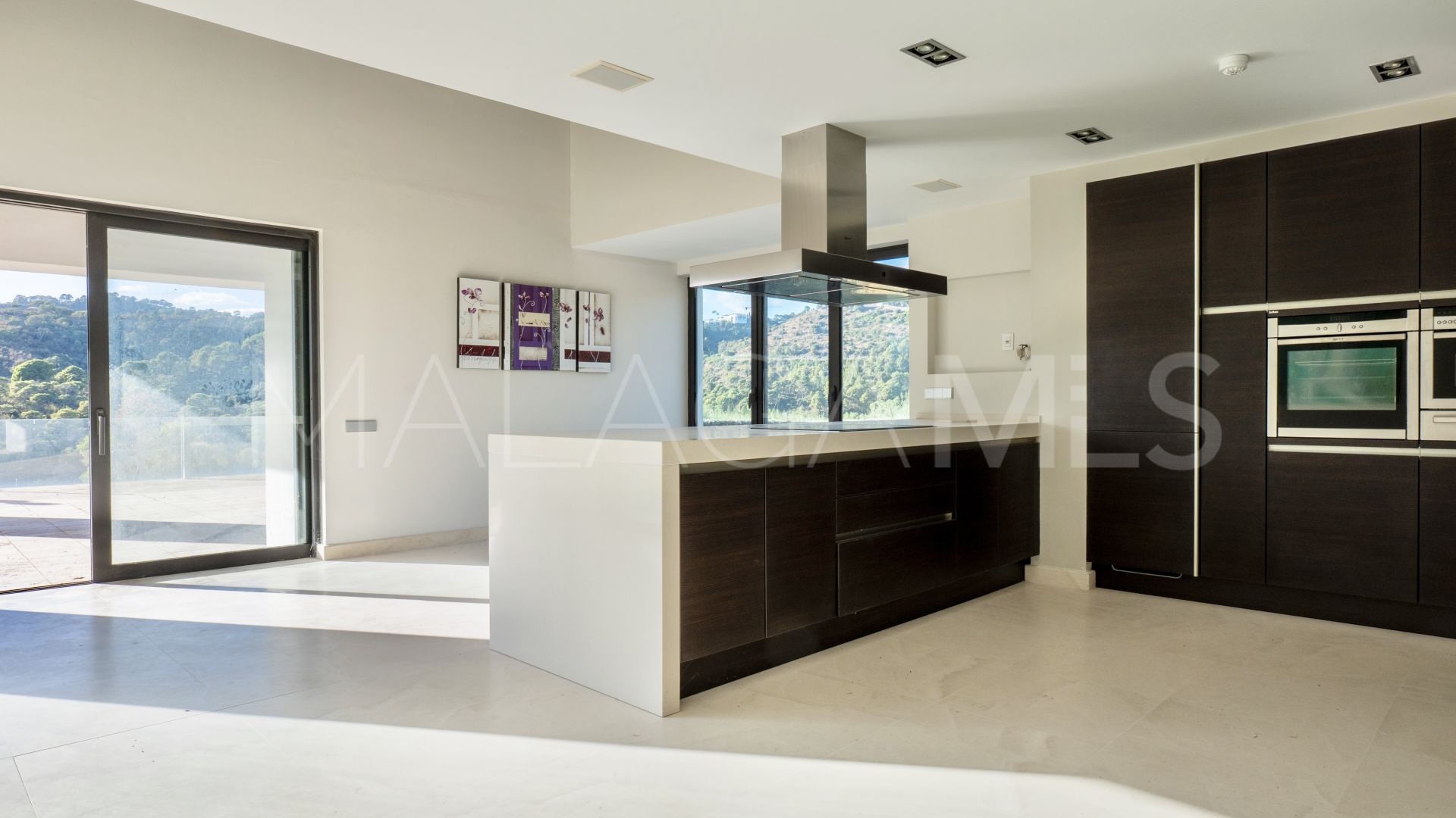 Villa for sale in Los Arqueros with 7 bedrooms