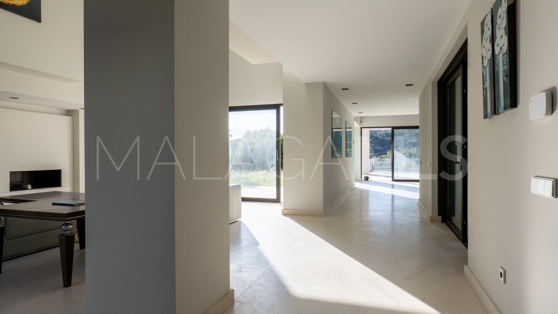 Villa for sale in Los Arqueros with 7 bedrooms