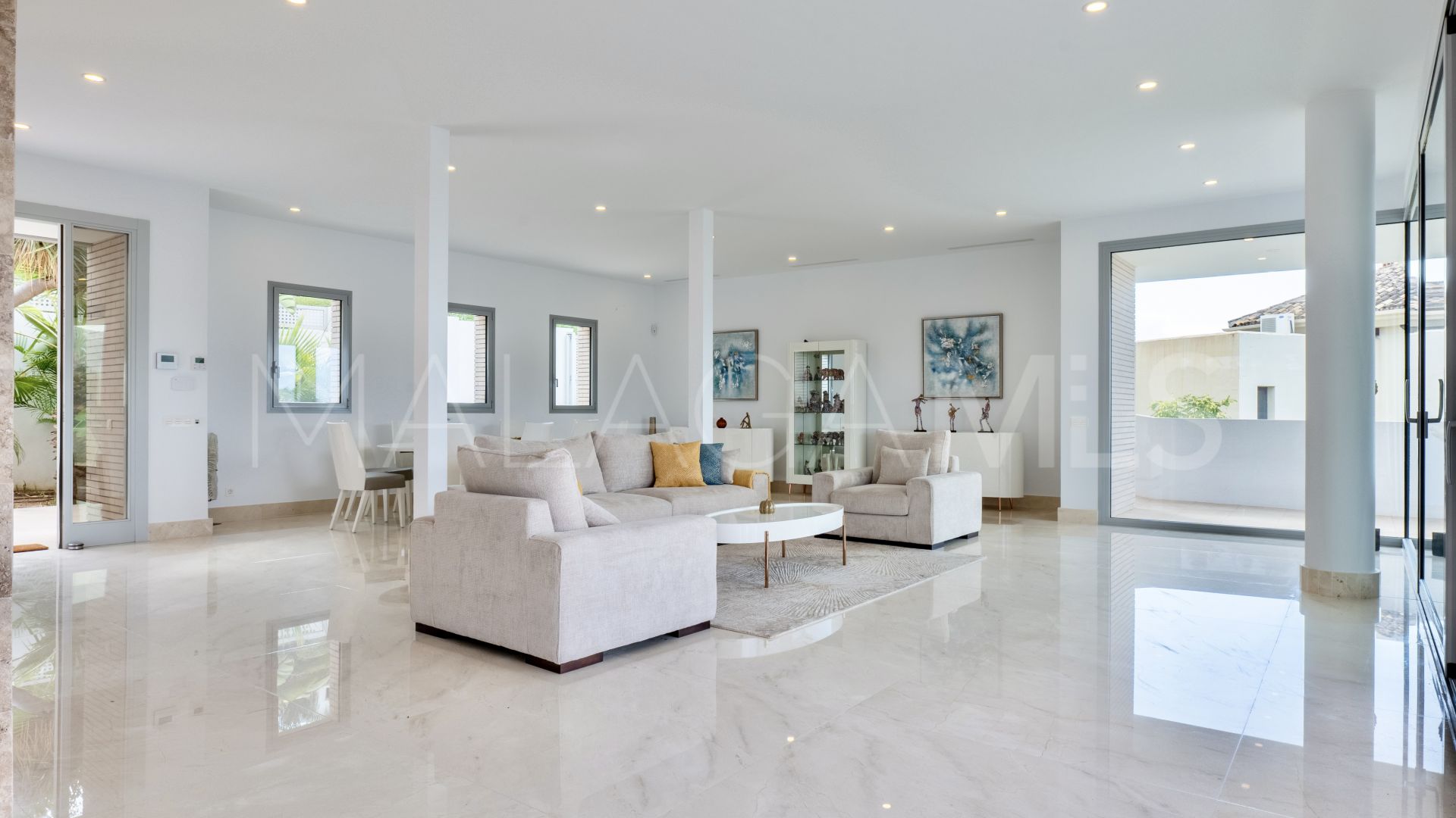 Villa for sale de 6 bedrooms in Los Arqueros