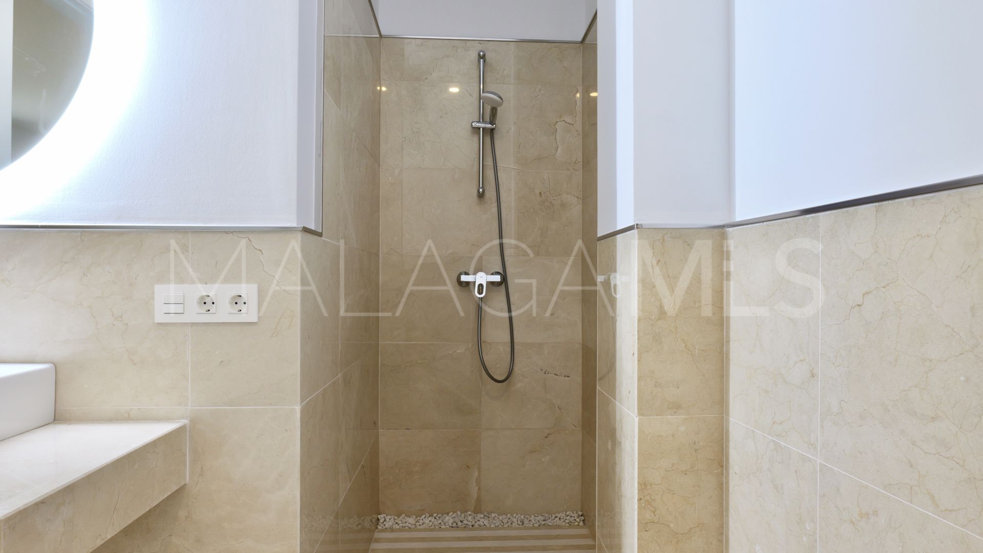 Villa for sale de 6 bedrooms in Los Arqueros