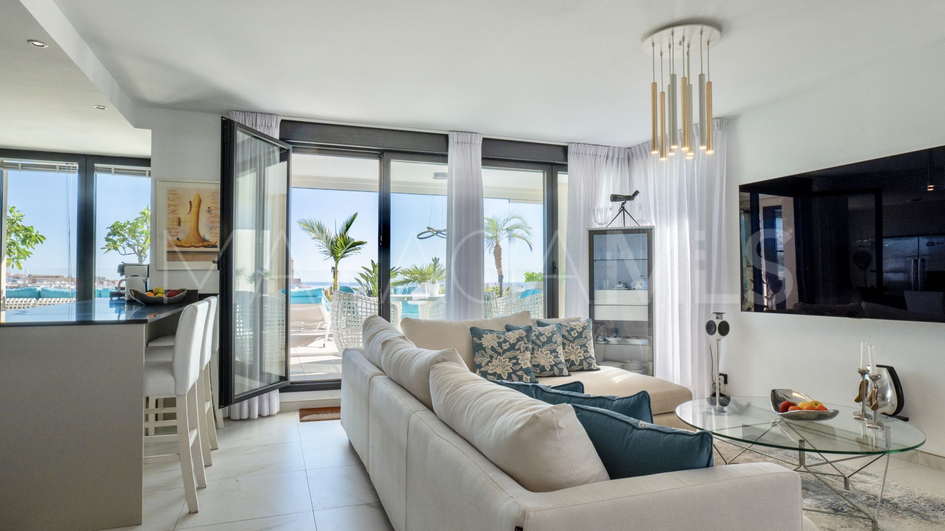 Appartement terrasse for sale in Estepona