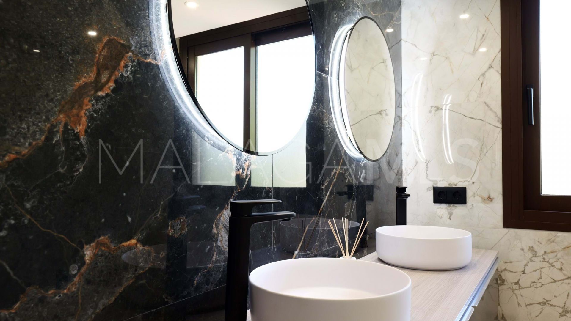 Villa for sale in Los Arqueros