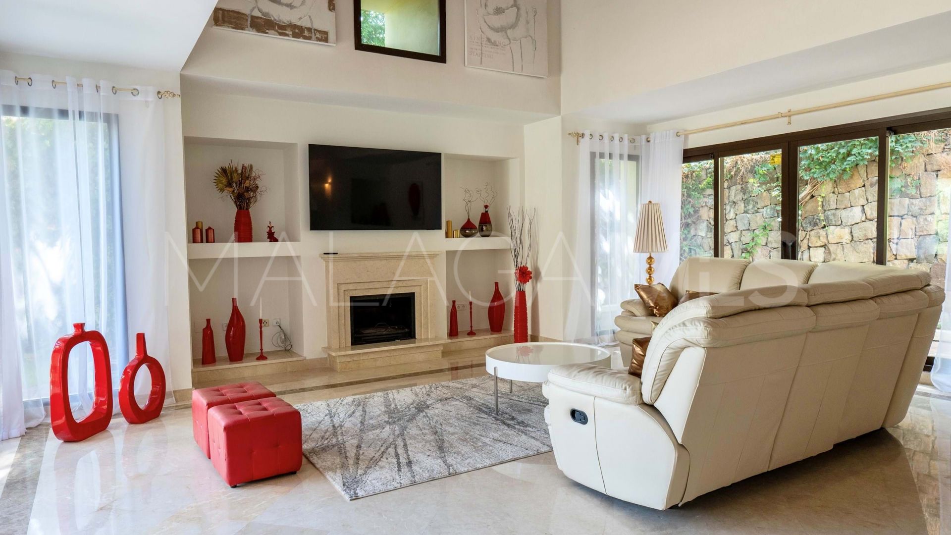 Villa for sale in Los Arqueros
