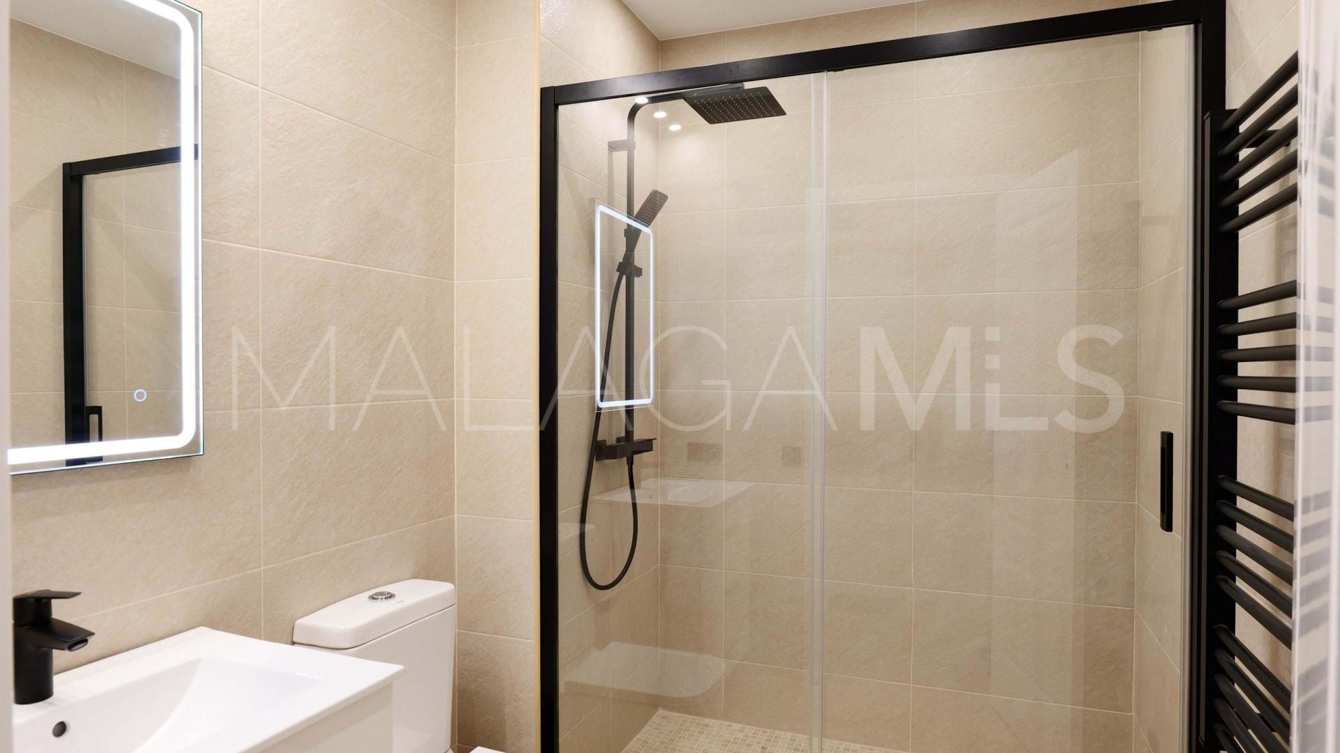 Villa for sale in Los Arqueros