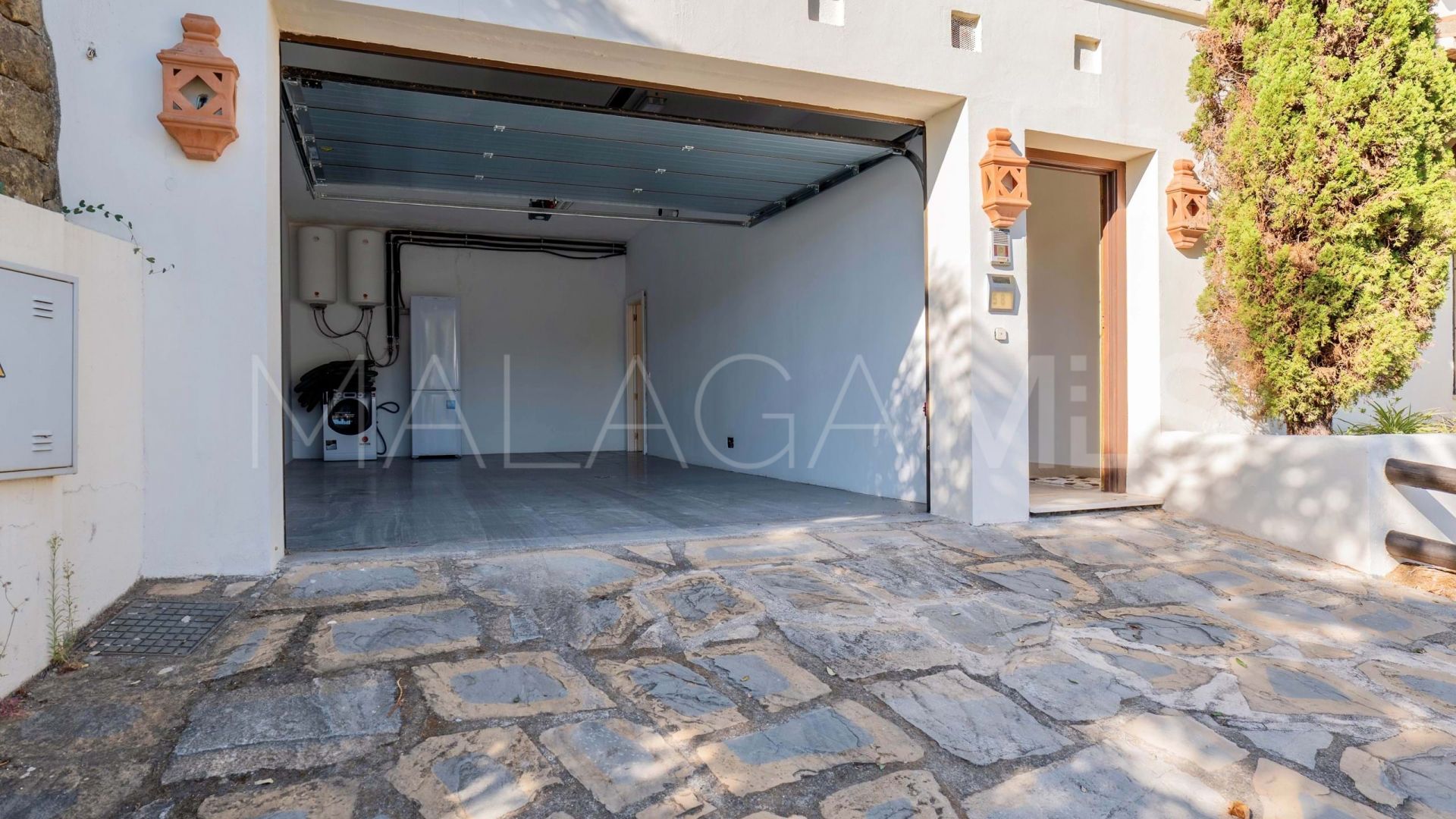 Villa for sale in Los Arqueros