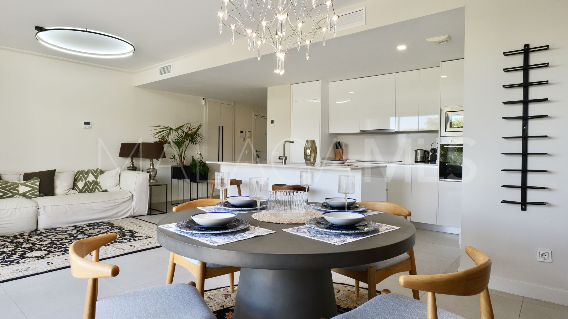 Buy Las Mesas apartment