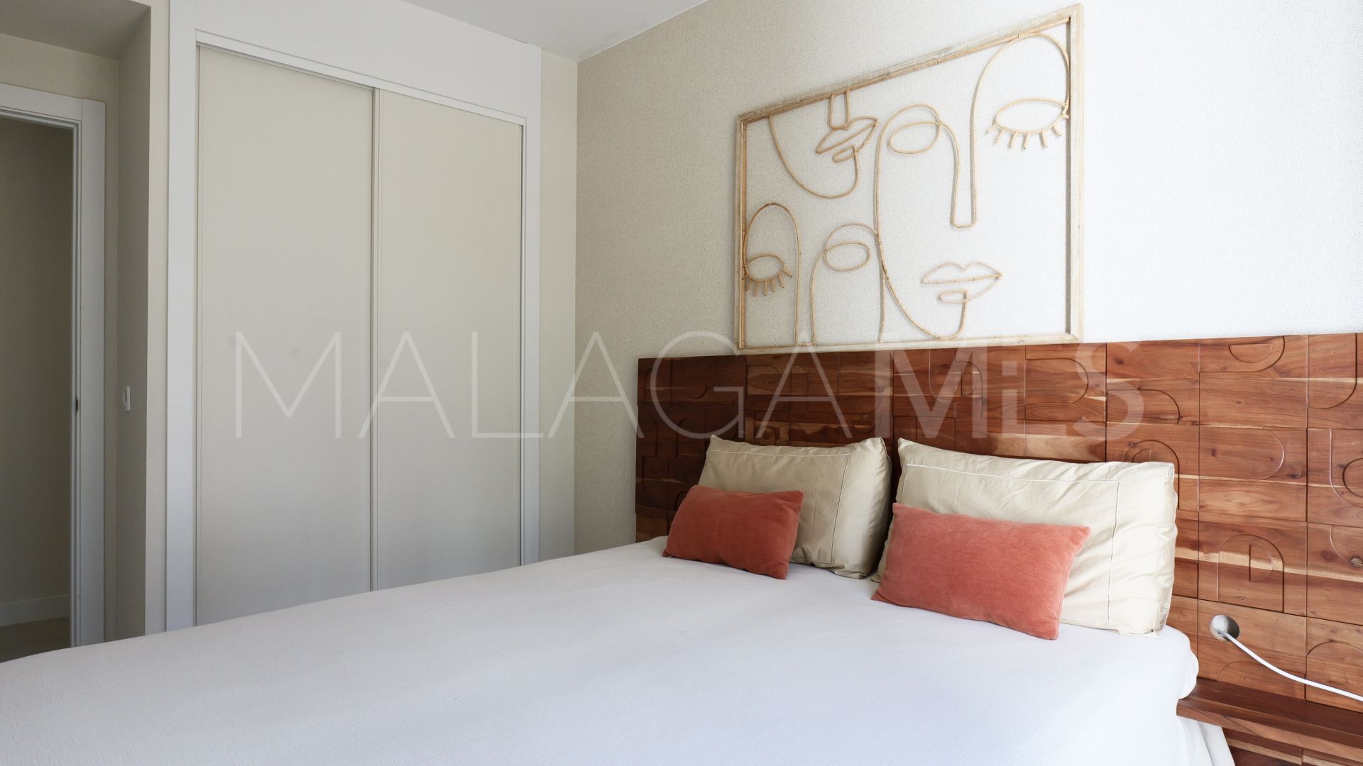 Buy Las Mesas apartment