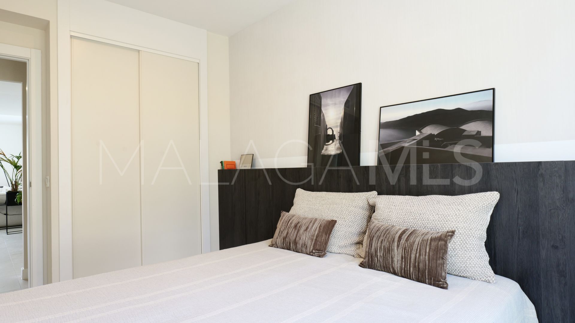 Buy Las Mesas apartment