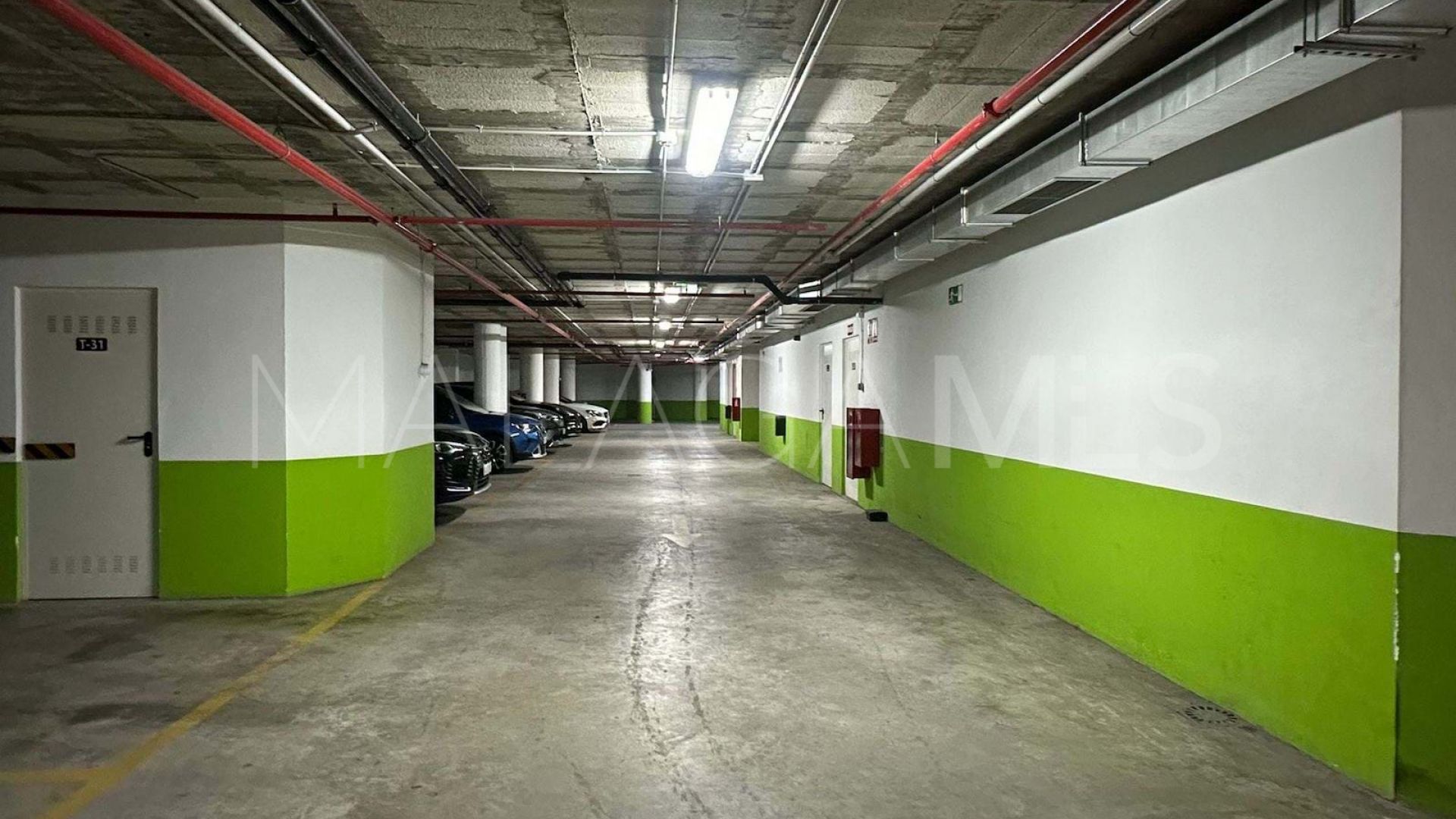 Apartamento a la venta in Nueva Andalucia with 3 bedrooms