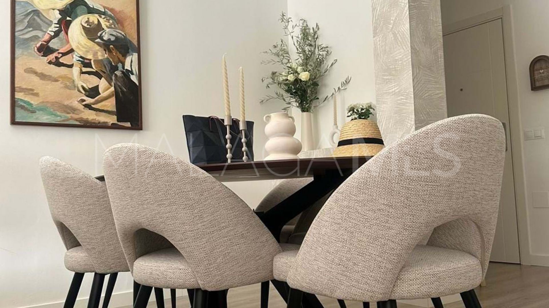 Apartamento a la venta in Nueva Andalucia with 3 bedrooms
