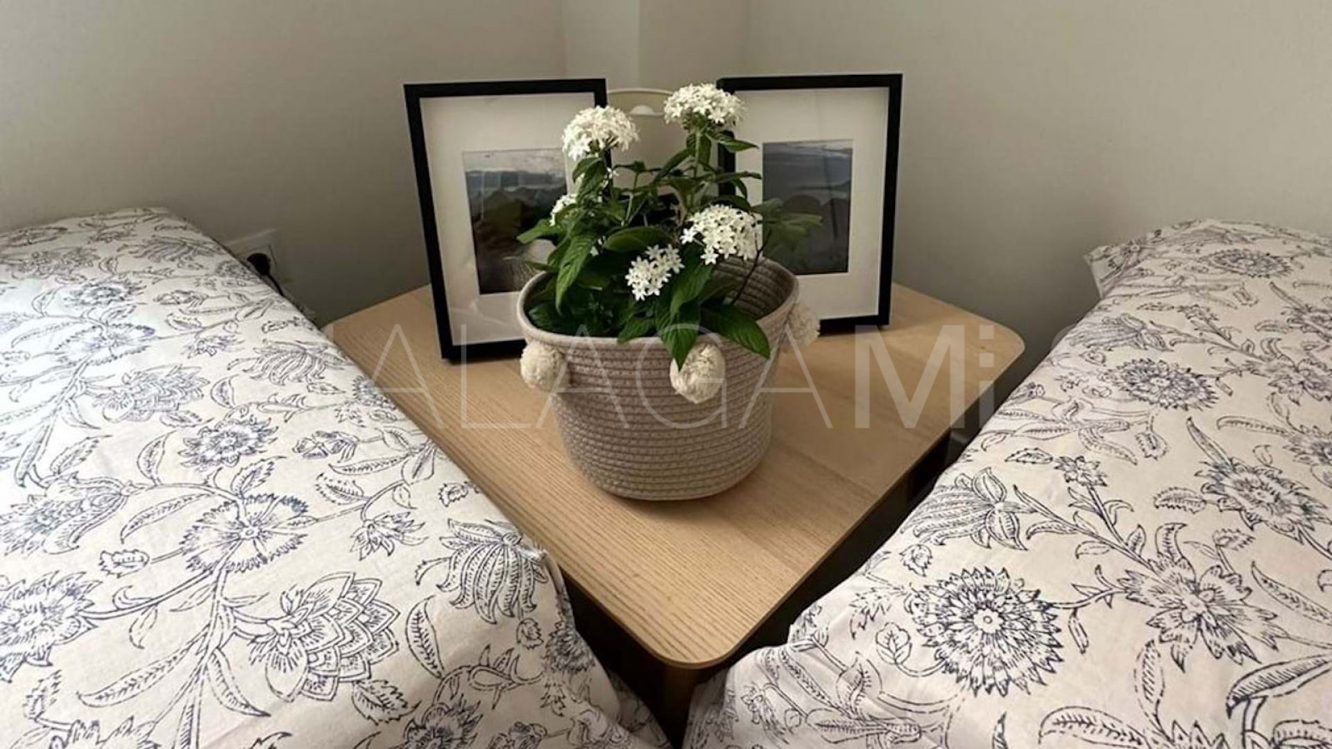 Apartamento a la venta in Nueva Andalucia with 3 bedrooms