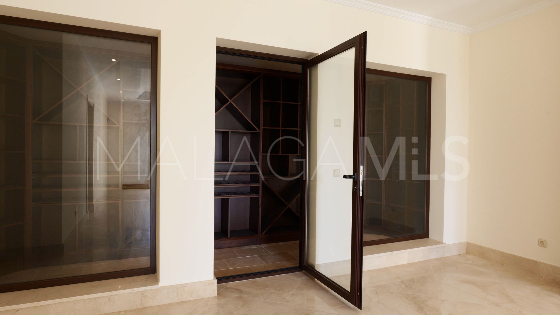 Se vende villa with 6 bedrooms in Los Arqueros