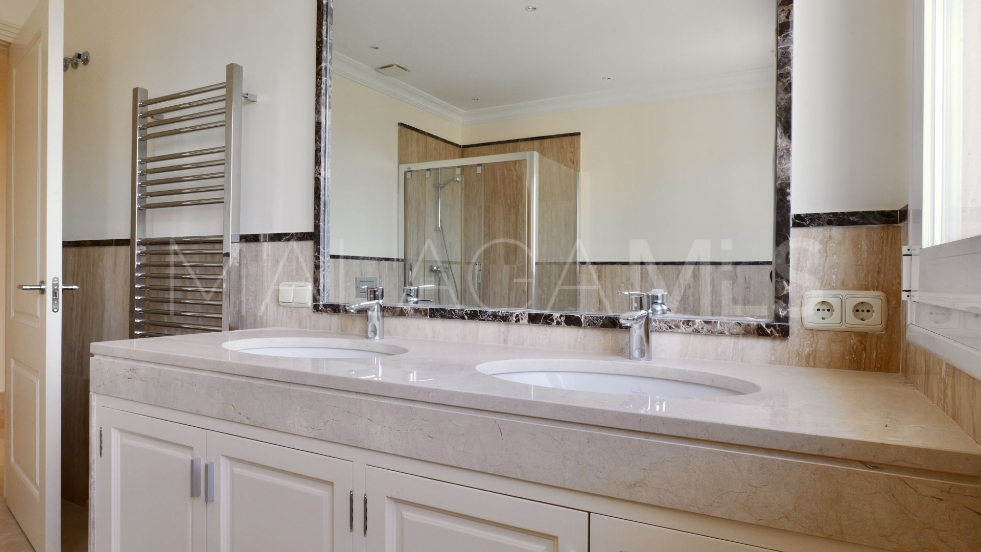 Se vende villa with 6 bedrooms in Los Arqueros