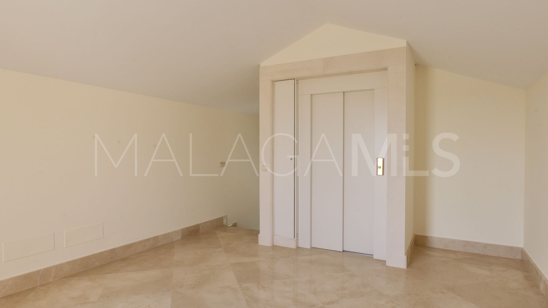 Se vende villa with 6 bedrooms in Los Arqueros