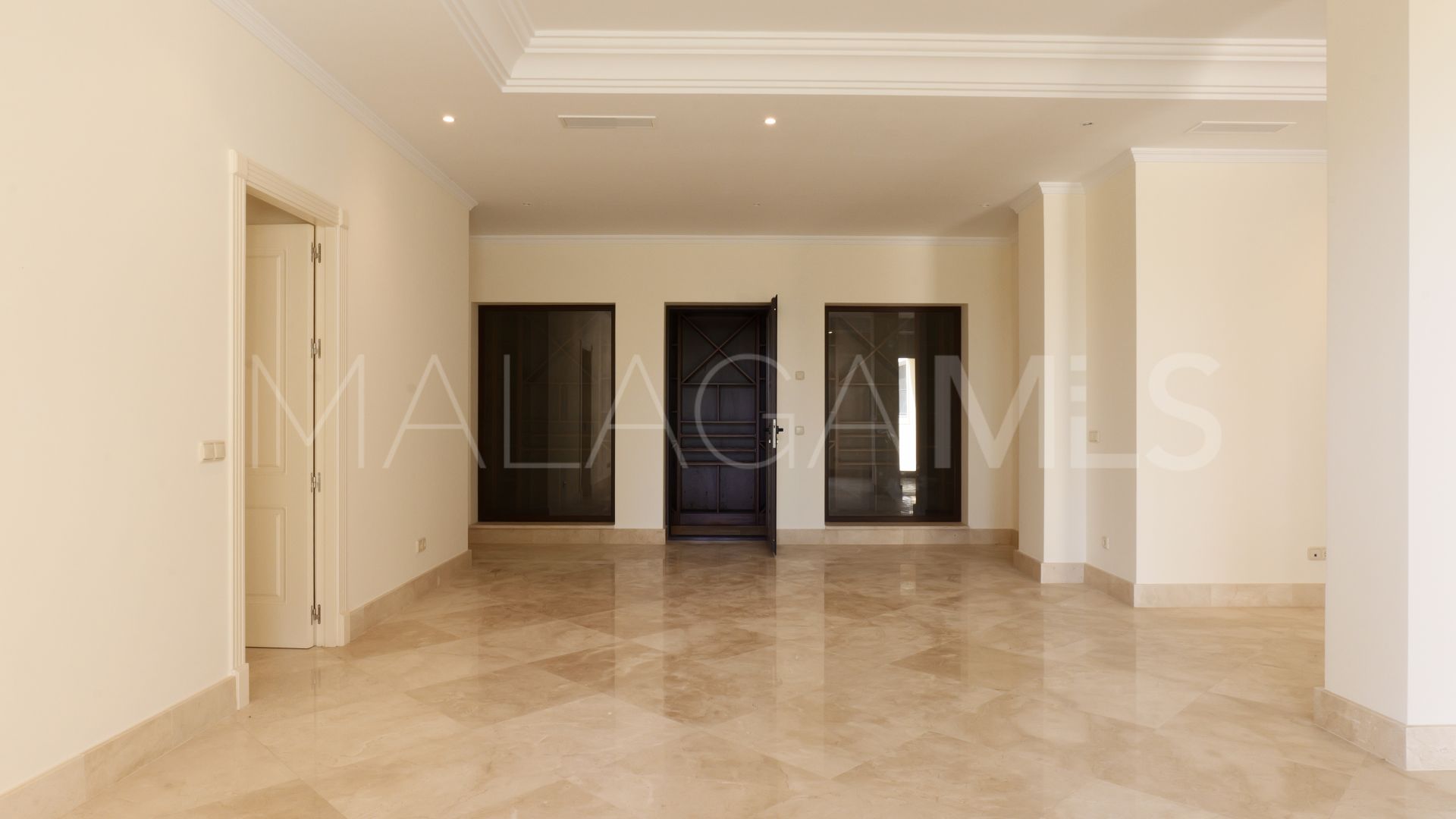 Se vende villa with 6 bedrooms in Los Arqueros