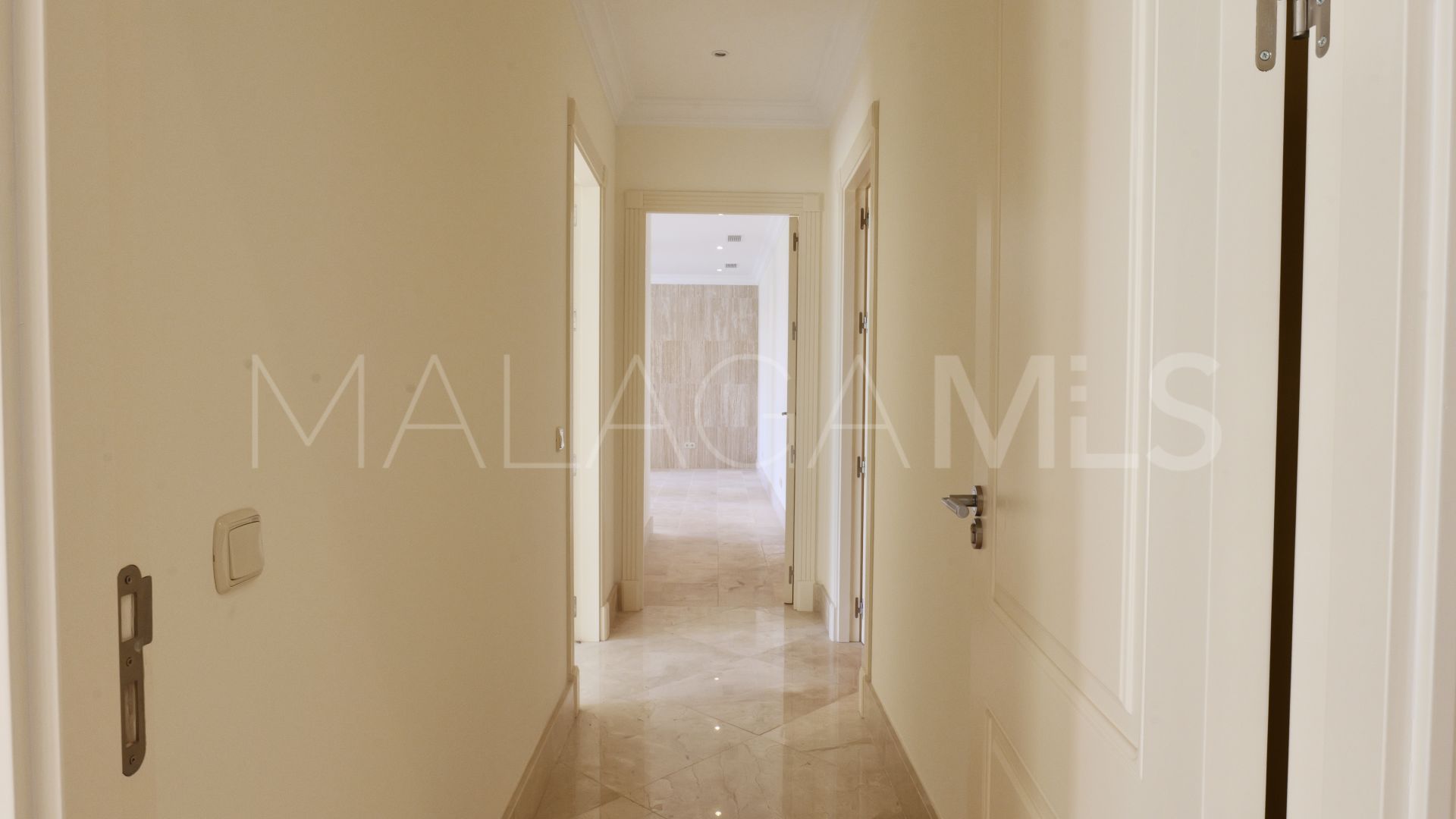 Se vende villa with 6 bedrooms in Los Arqueros