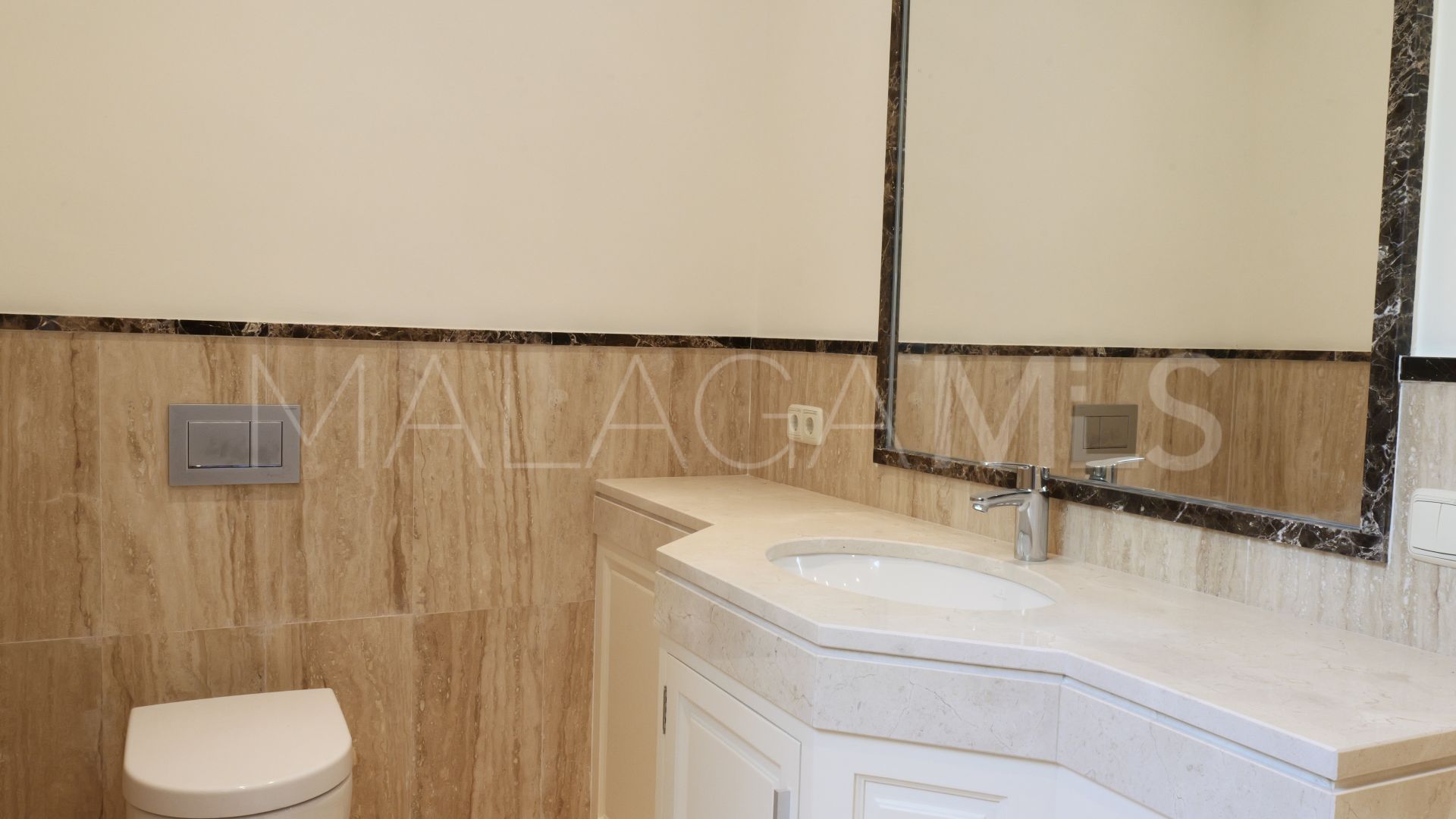 Se vende villa with 6 bedrooms in Los Arqueros