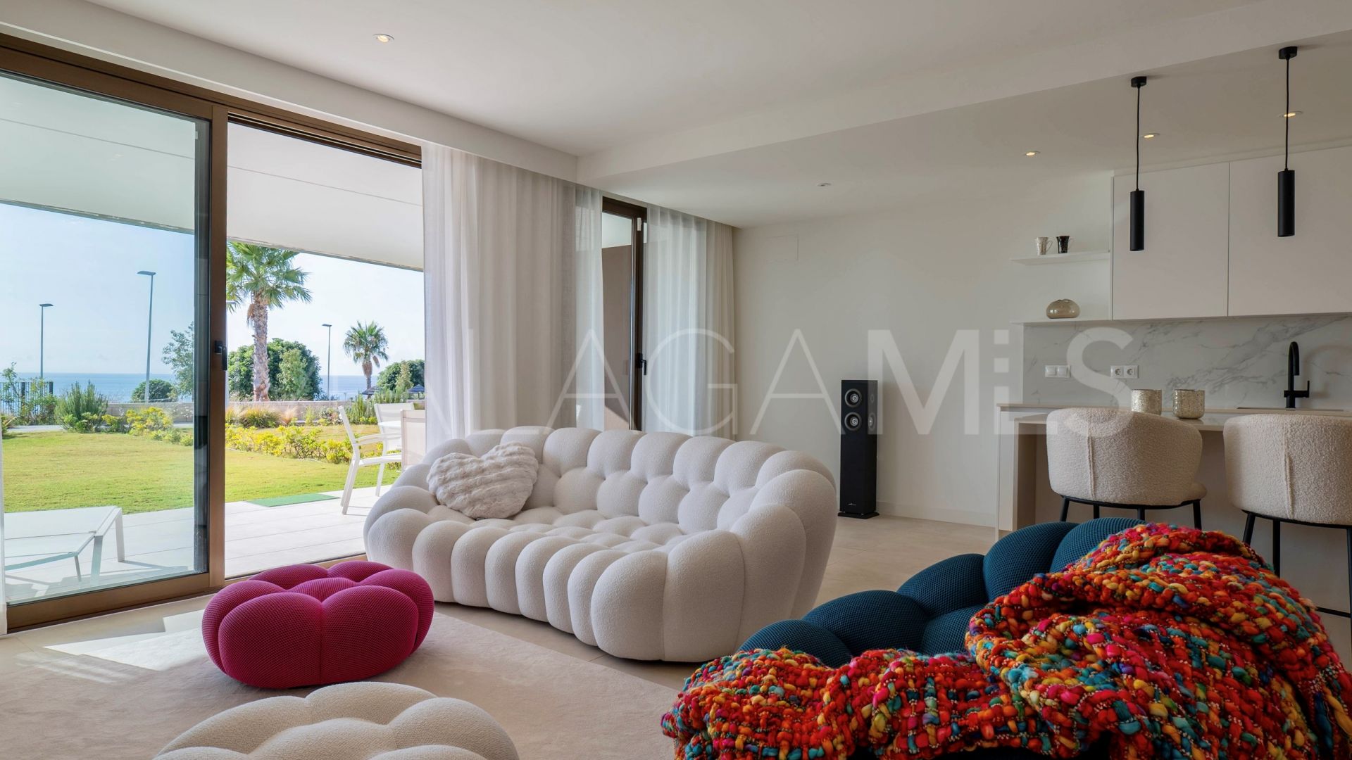 Erdgeschosswohnung for sale in Casares Playa
