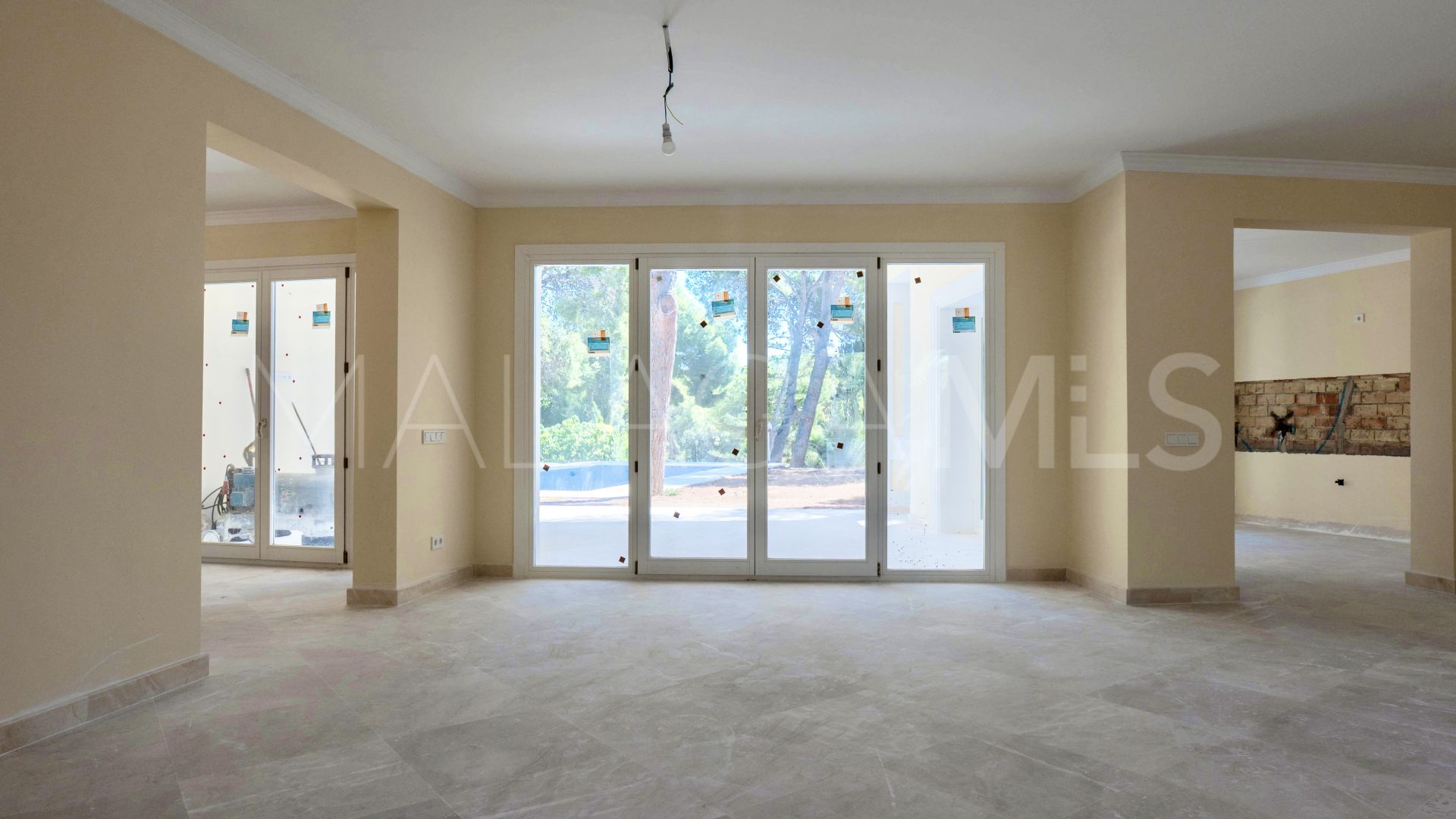 Villa for sale in Las Chapas