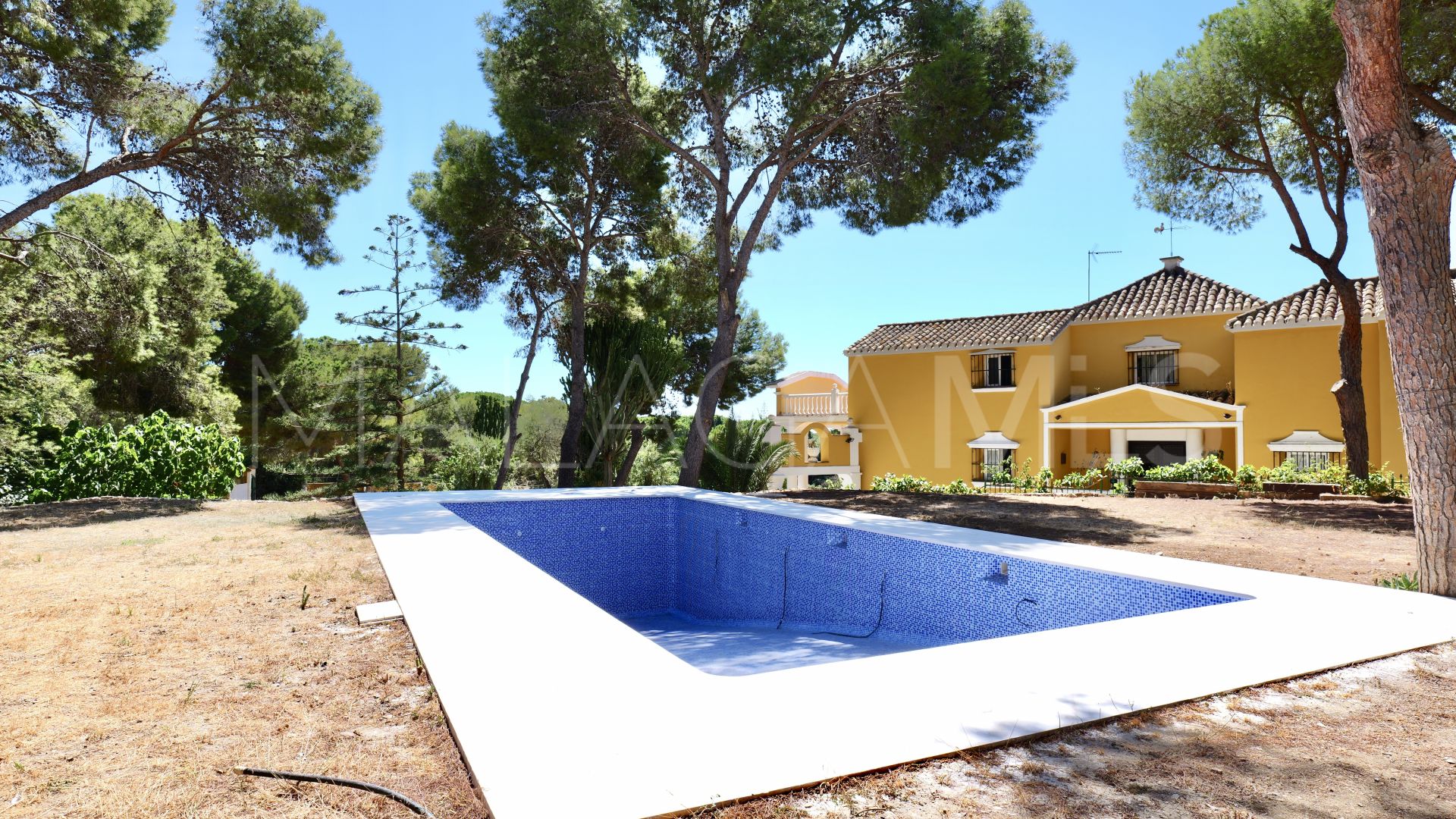 Villa for sale in Las Chapas