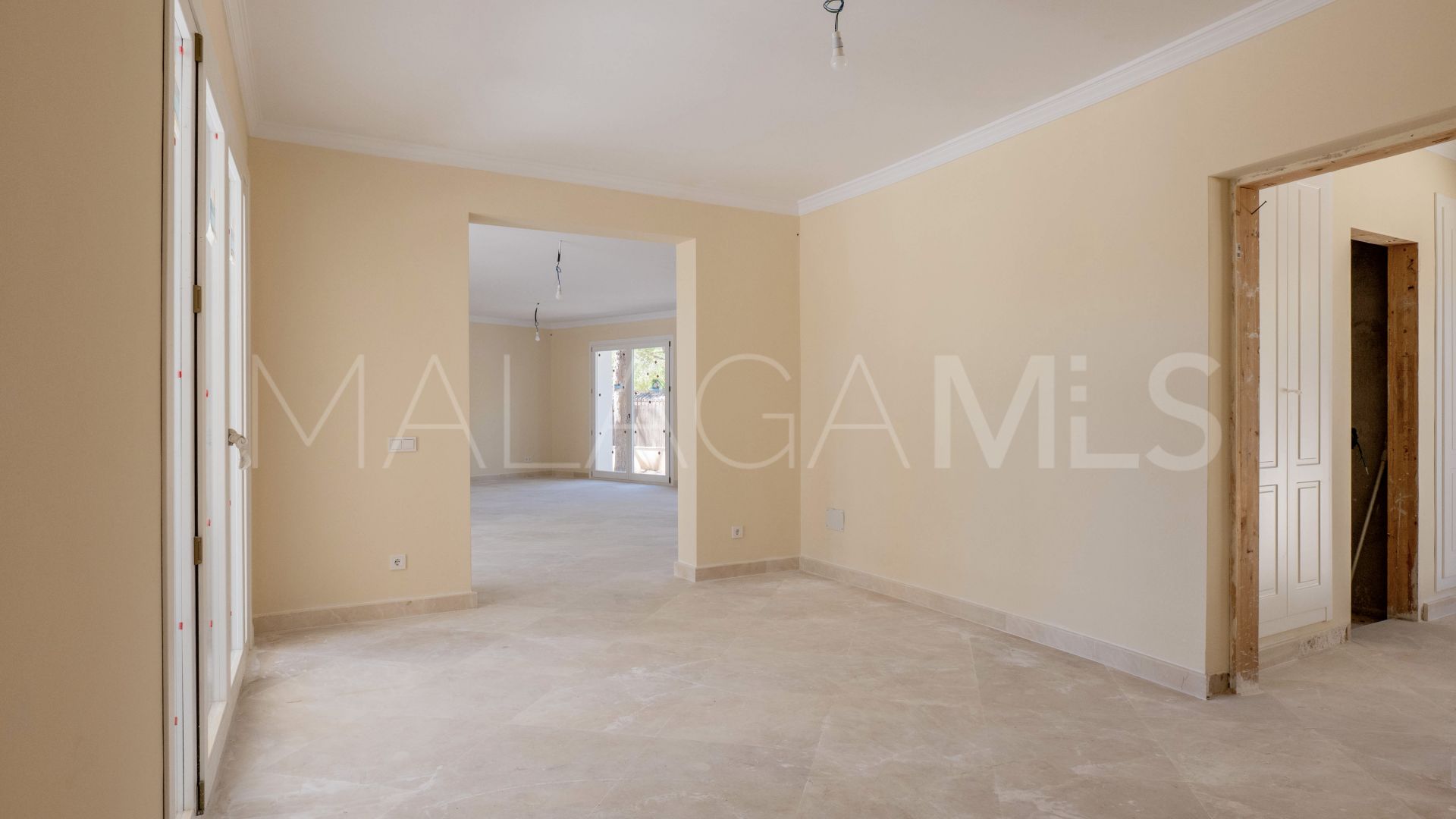 Villa for sale in Las Chapas