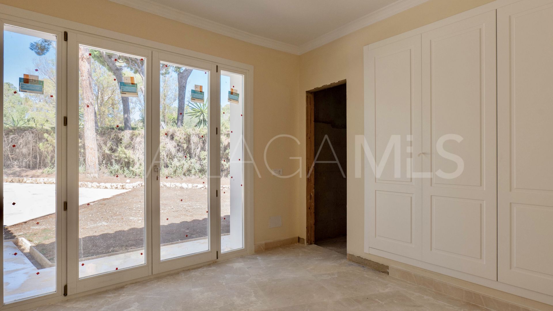 Villa for sale in Las Chapas
