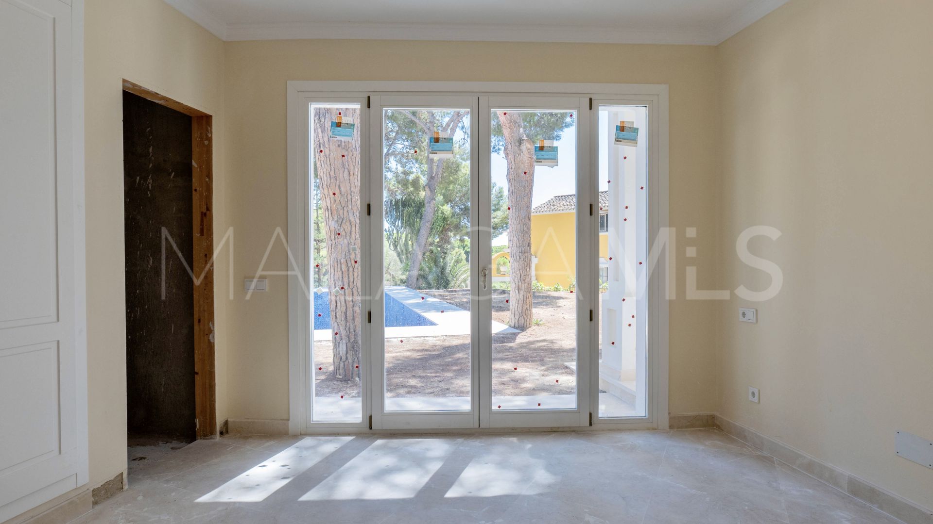 Villa for sale in Las Chapas