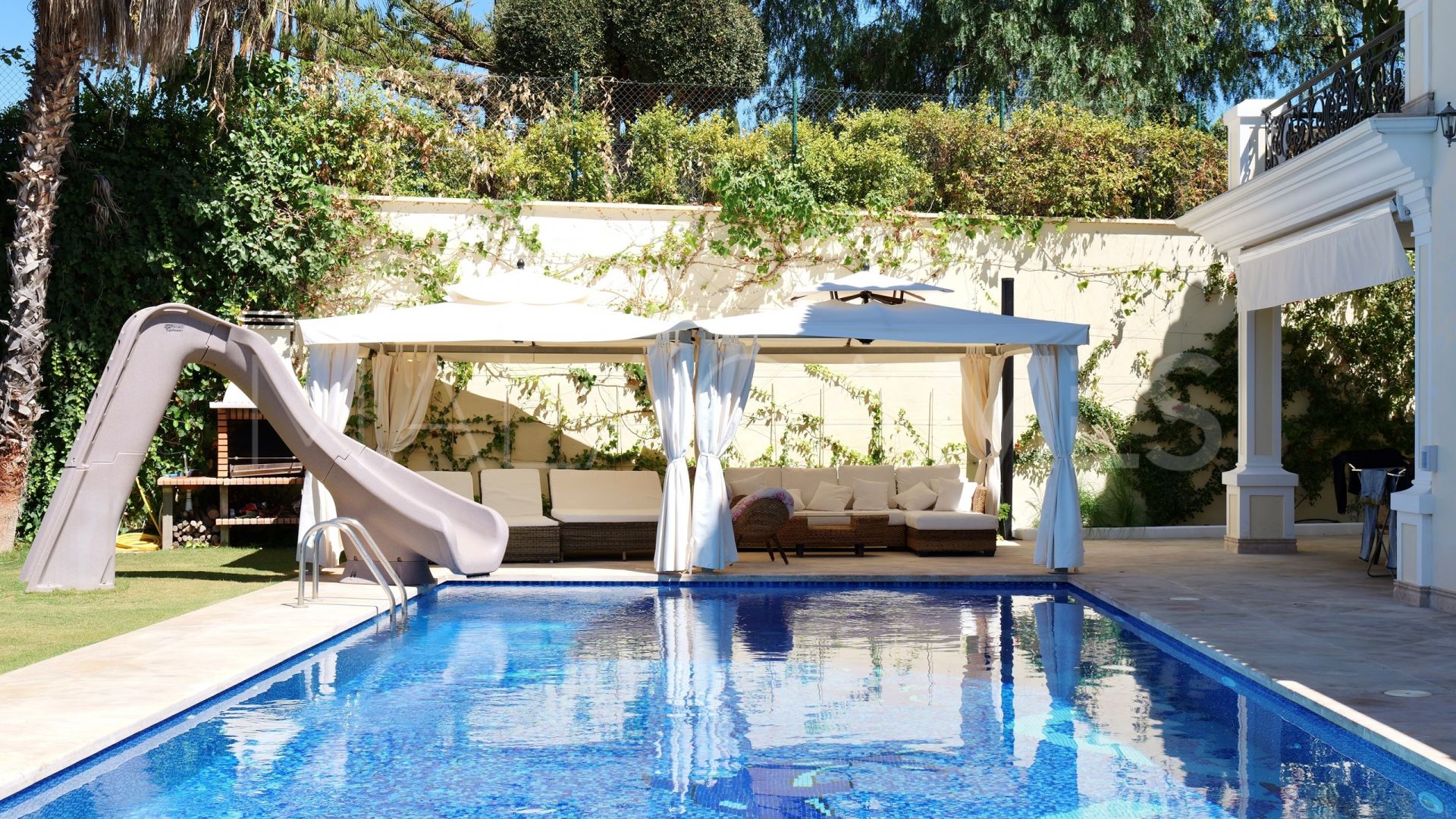 Villa for sale in El Rosario