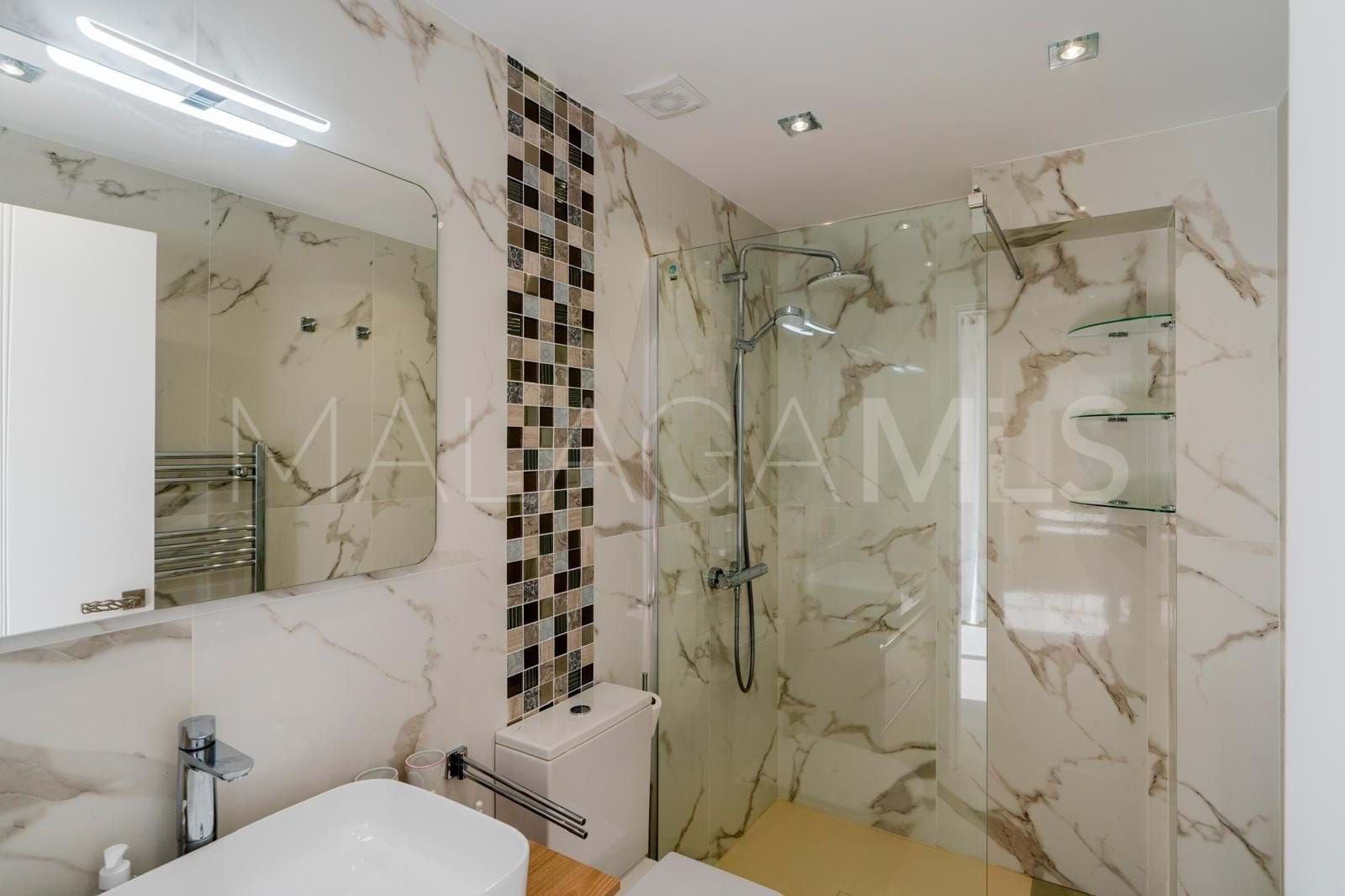 Villa for sale de 10 bedrooms in Atalaya Golf