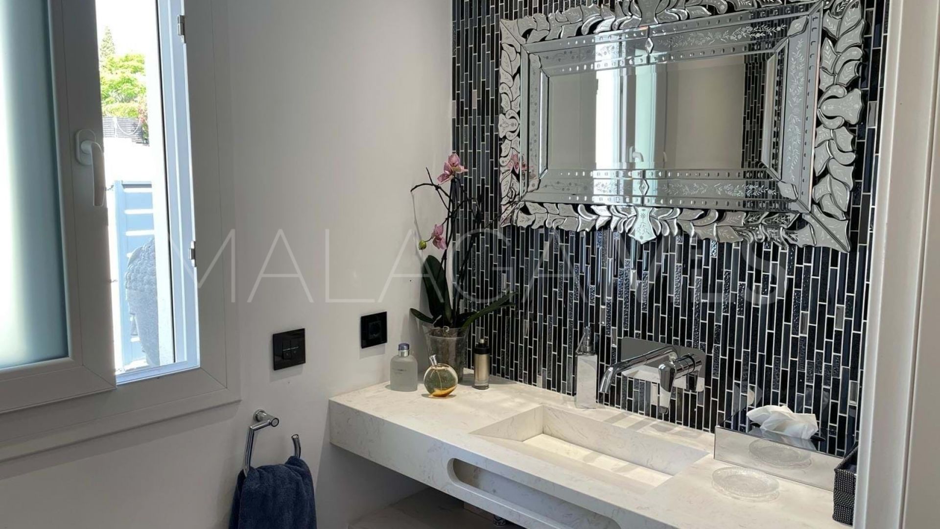 Villa for sale de 10 bedrooms in Atalaya Golf
