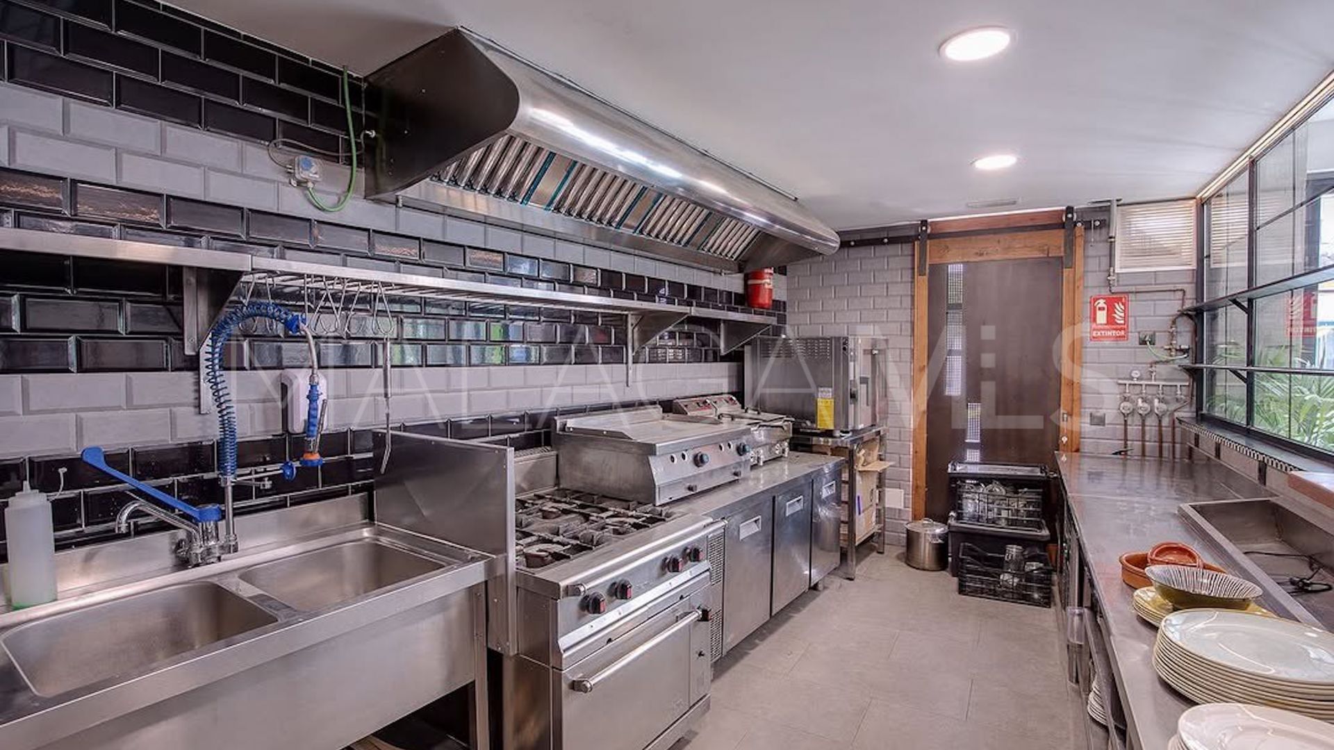 Hotel for sale in Benahavis