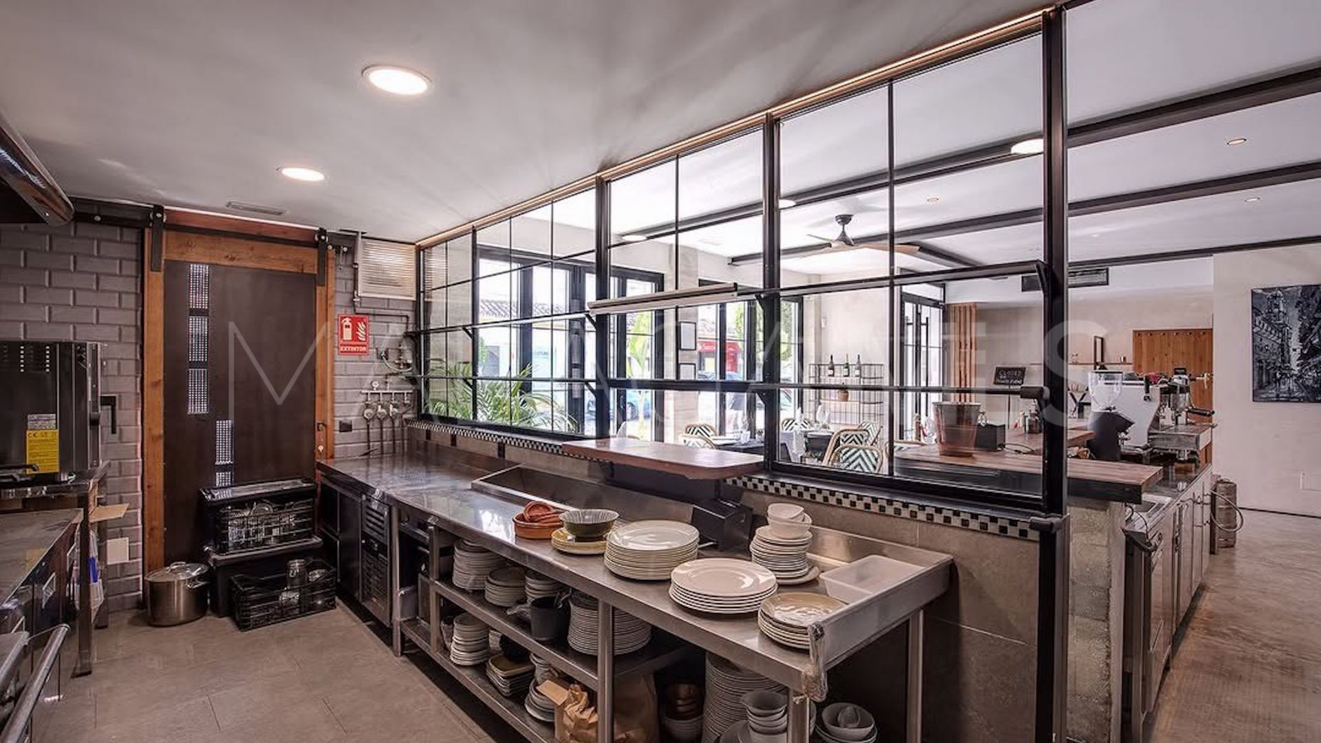 Hotel for sale in Benahavis