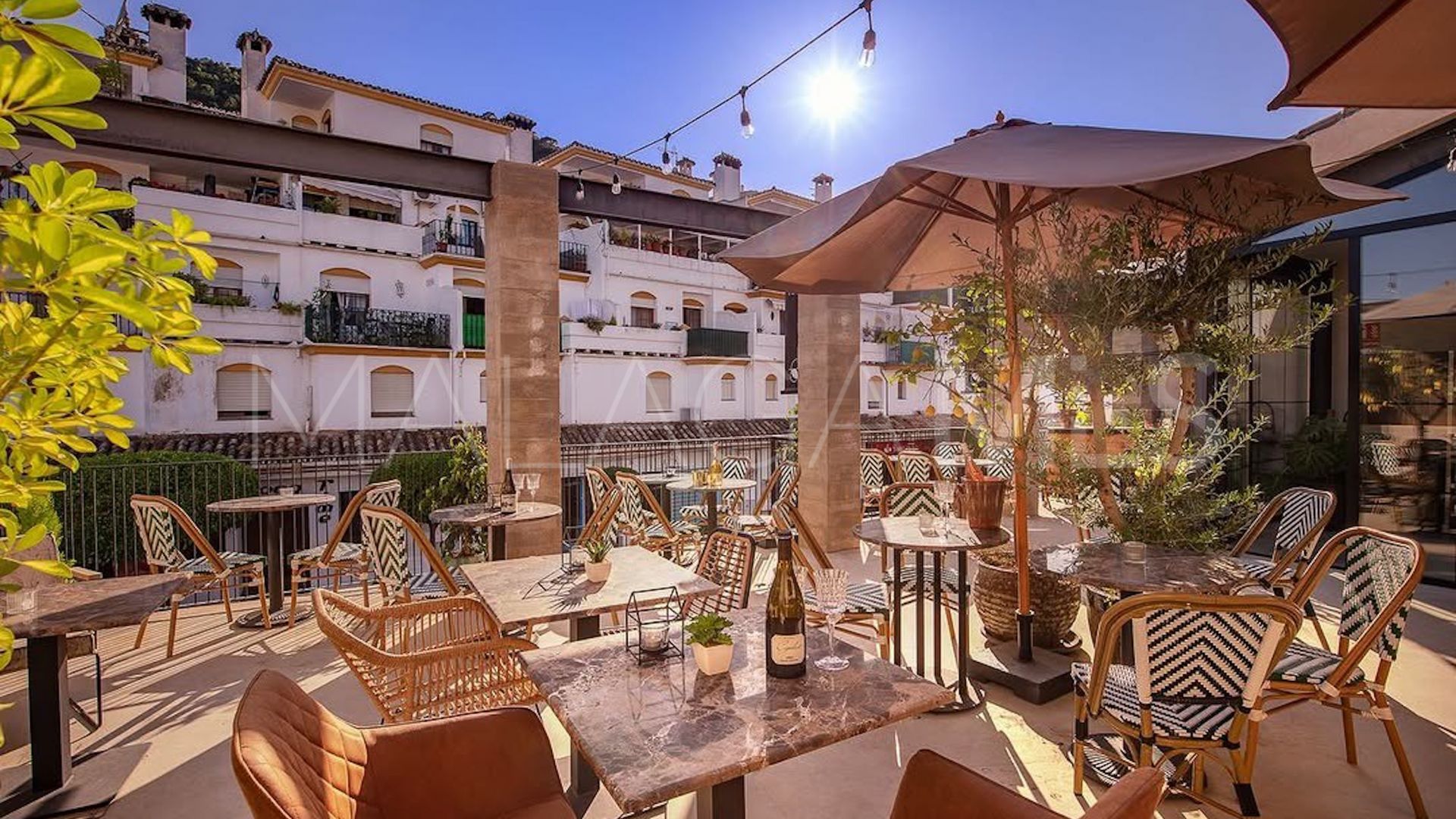 Hotel for sale in Benahavis