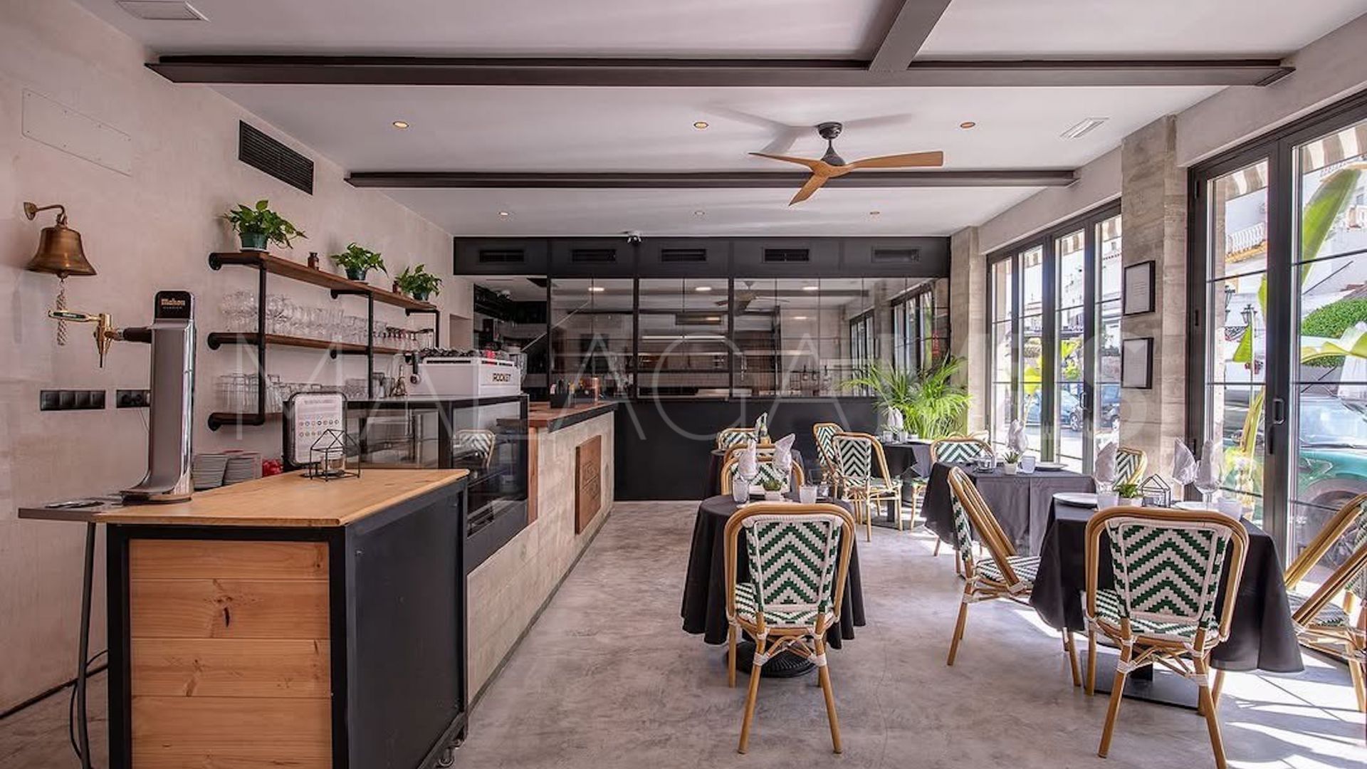 Hotel for sale in Benahavis