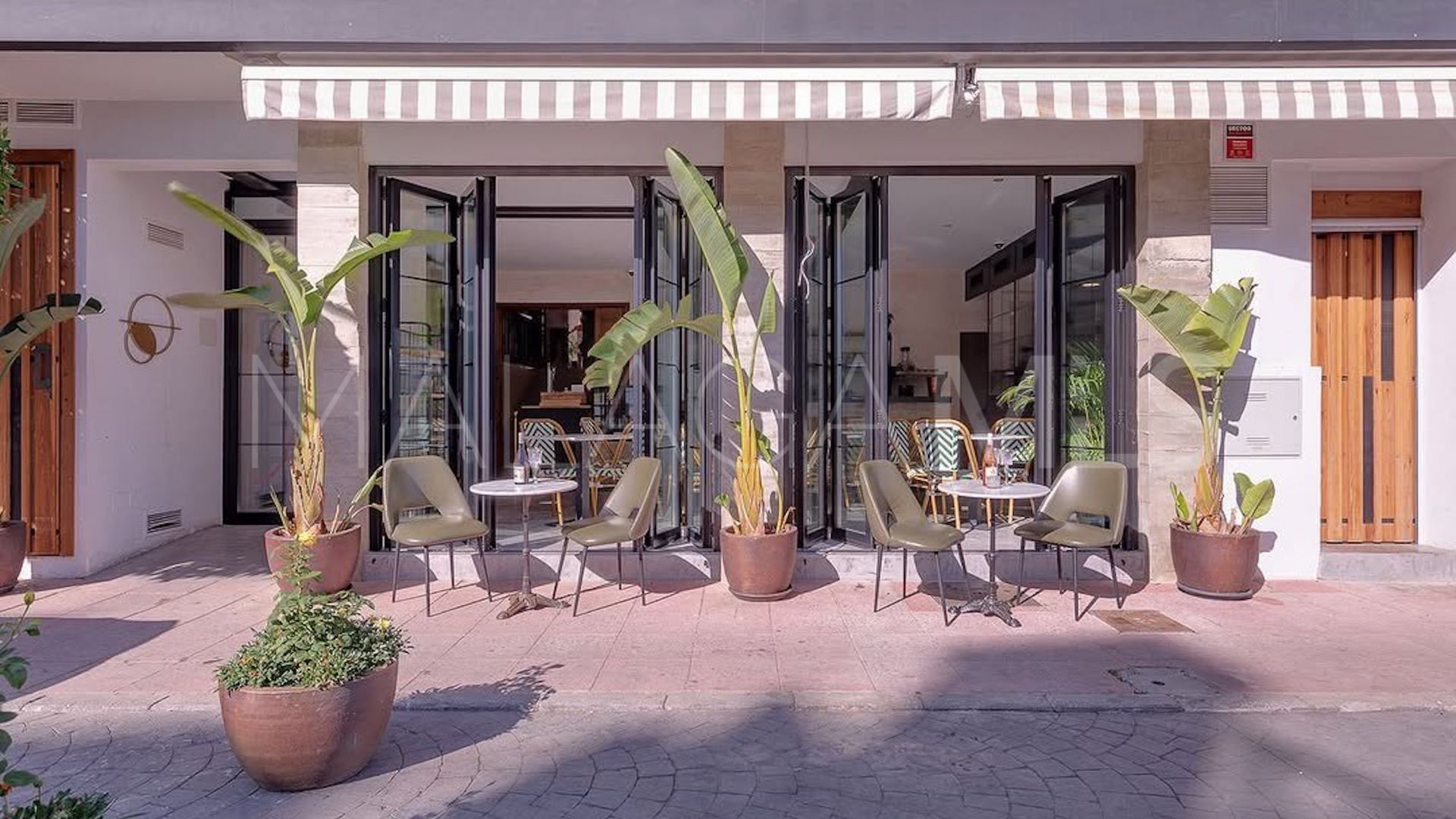 Hotel for sale in Benahavis