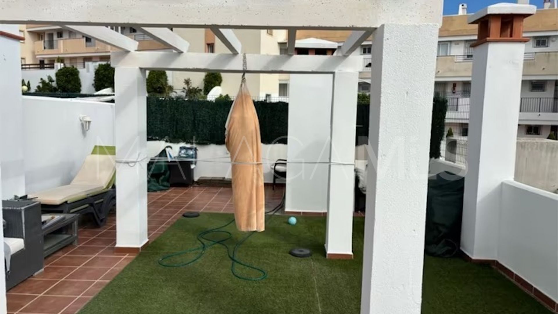 Takvåning for sale in Casares