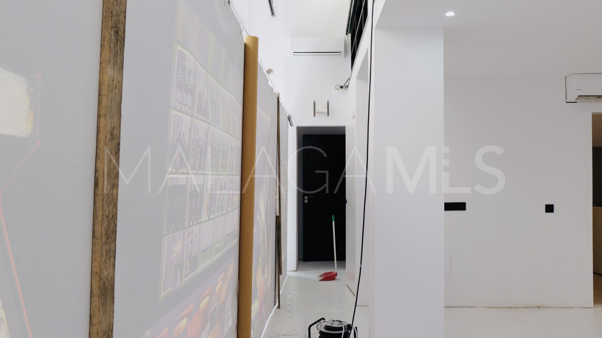 Commercial premises in Marbella - Puerto Banus for sale