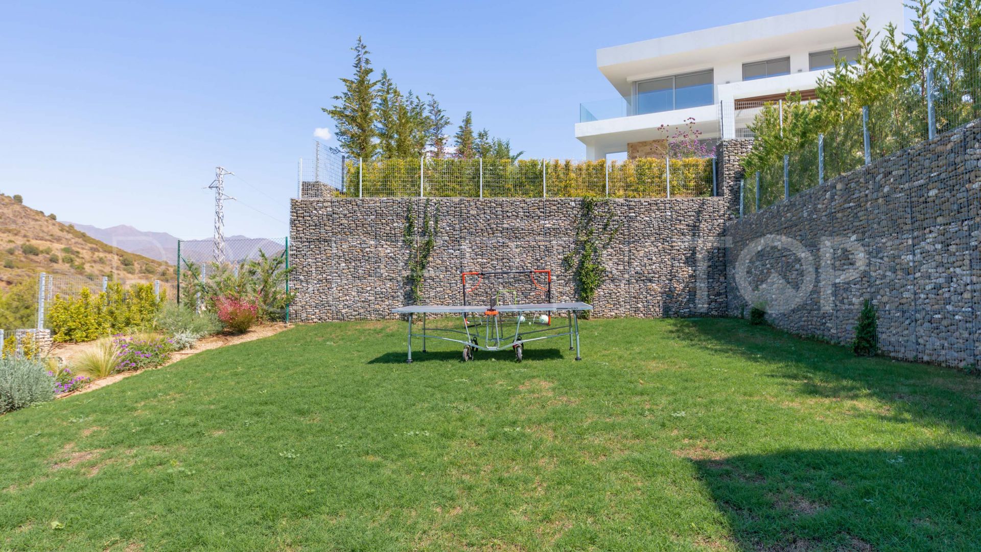 Se vende villa con 5 dormitorios en Los Monteros