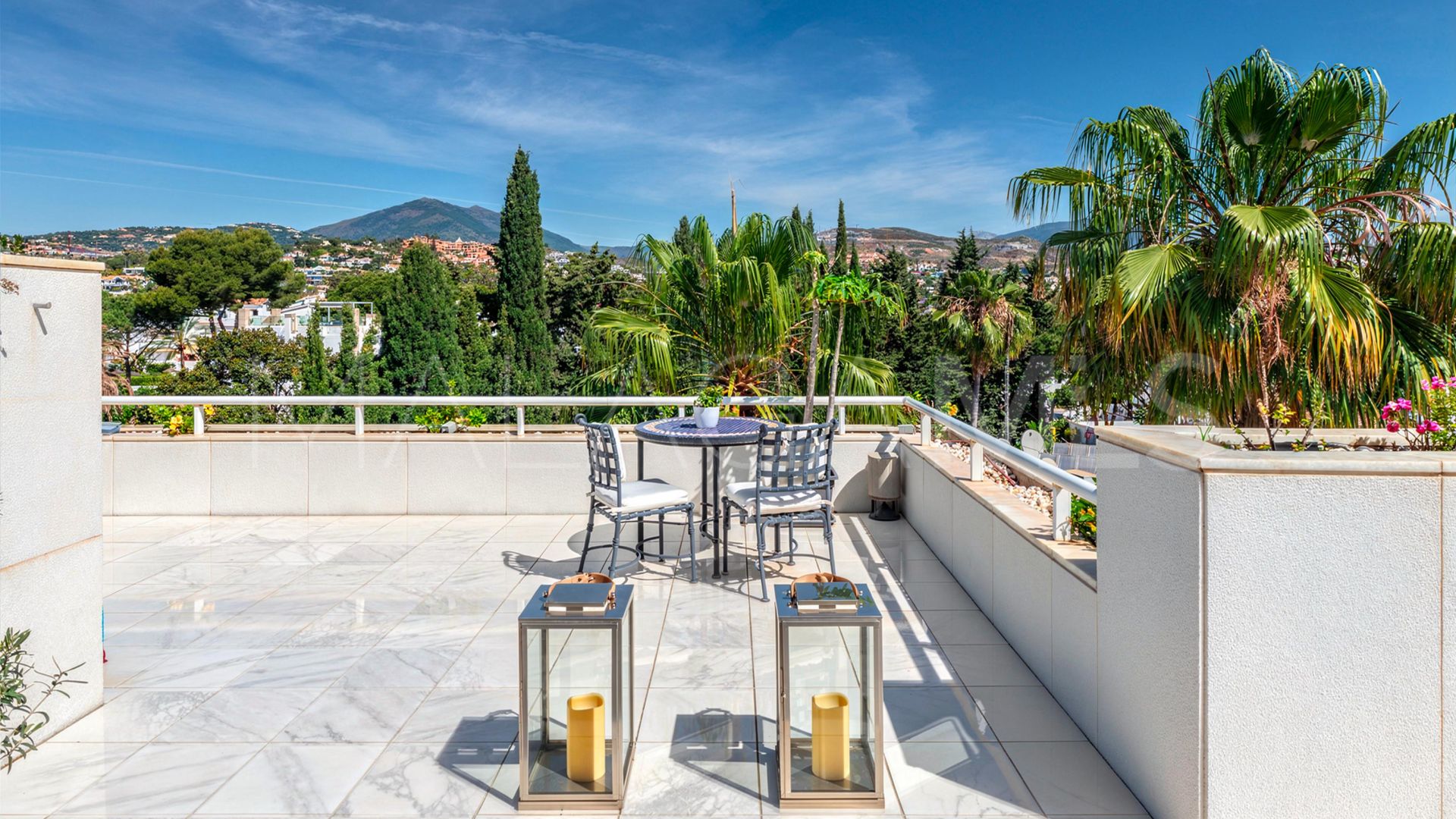 Duplex penthouse for sale in Los Granados Golf